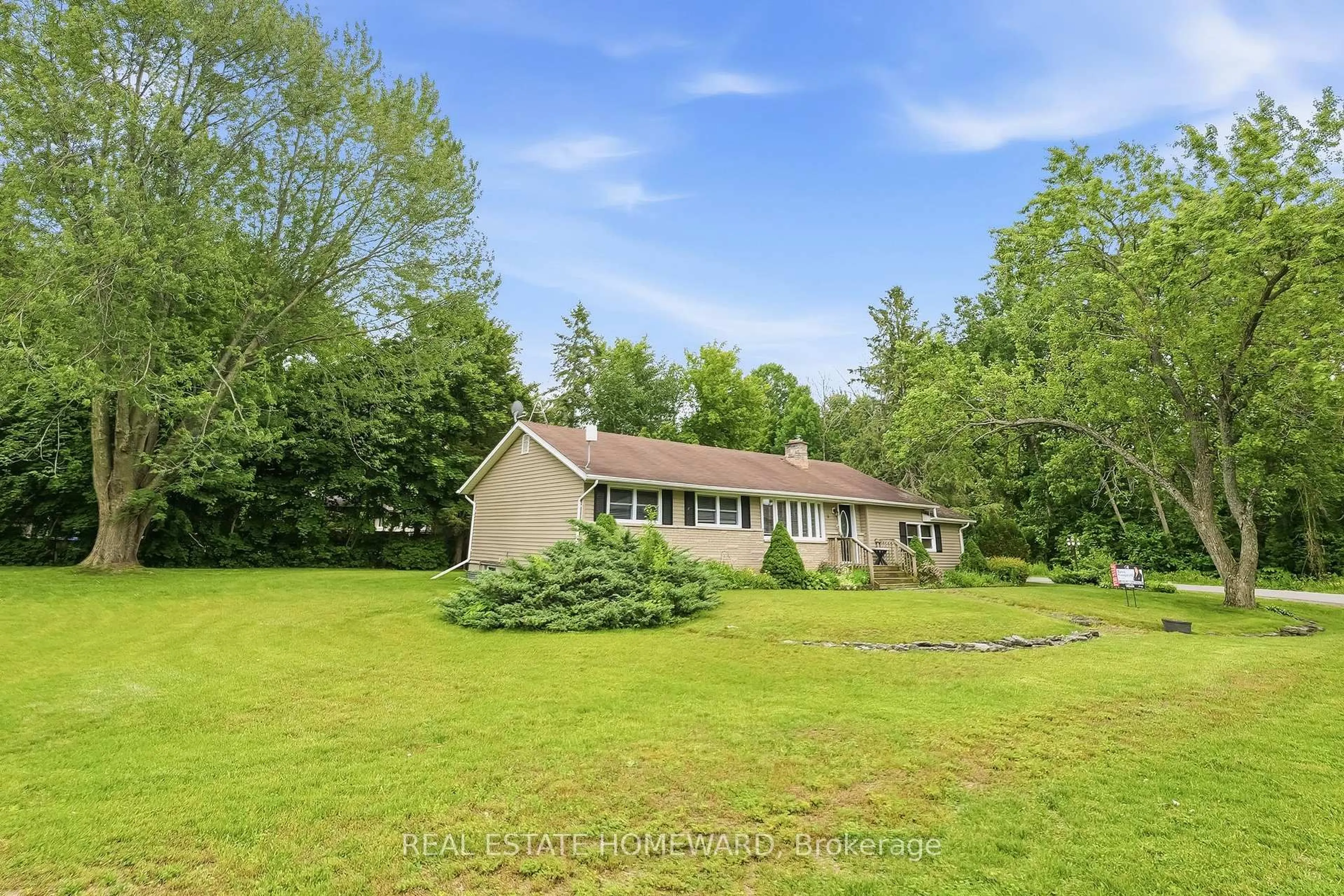 A pic from outside/outdoor area/front of a property/back of a property/a pic from drone, unknown for 4 Wayne Cres, Quinte West Ontario K0K 1L0
