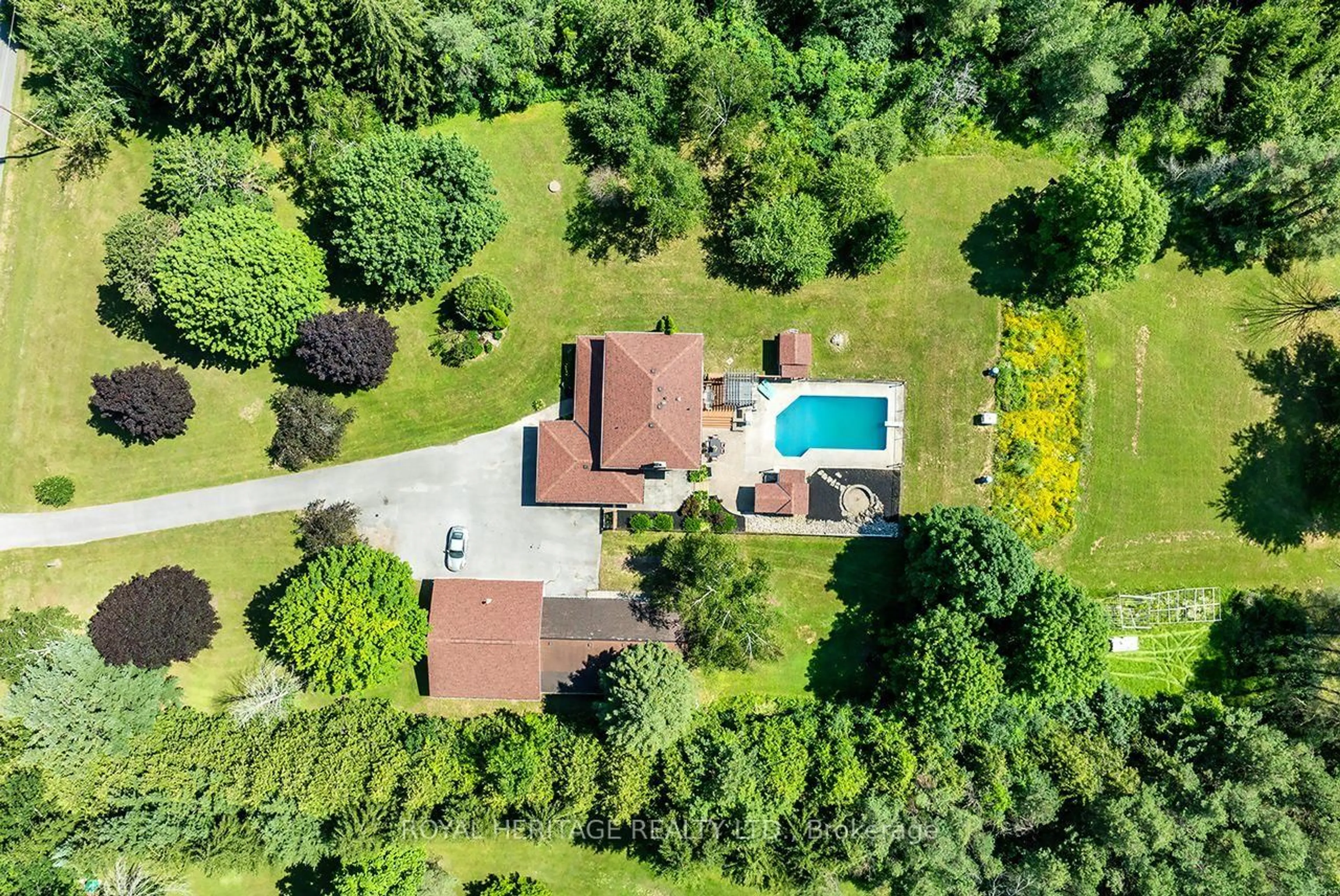 A pic from outside/outdoor area/front of a property/back of a property/a pic from drone, street for 1238 Tapley 1/4 Line, Cavan Monaghan Ontario K0L 1V0