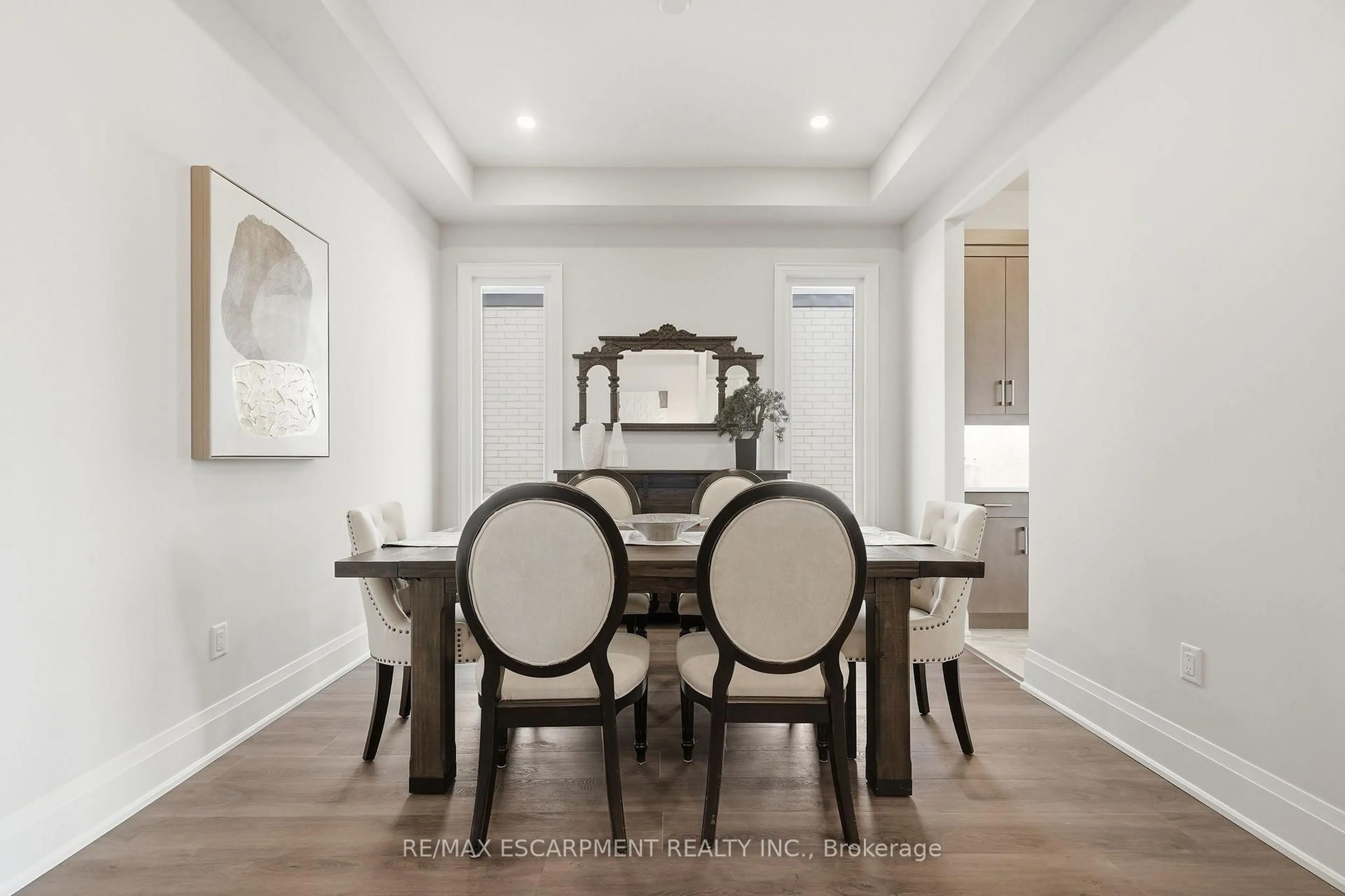 Dining room, unknown for 162 Westcott Rd, Welland Ontario L3C 0K9