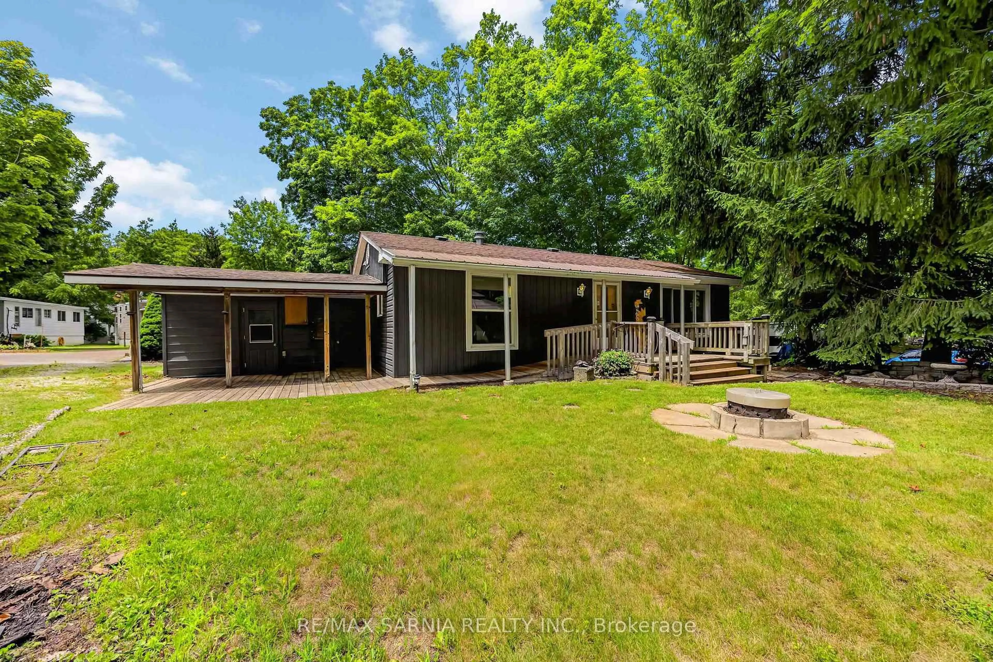 A pic from outside/outdoor area/front of a property/back of a property/a pic from drone, unknown for 4895 LAKESHORE Rd #A17, Plympton-Wyoming Ontario N0N 1J6
