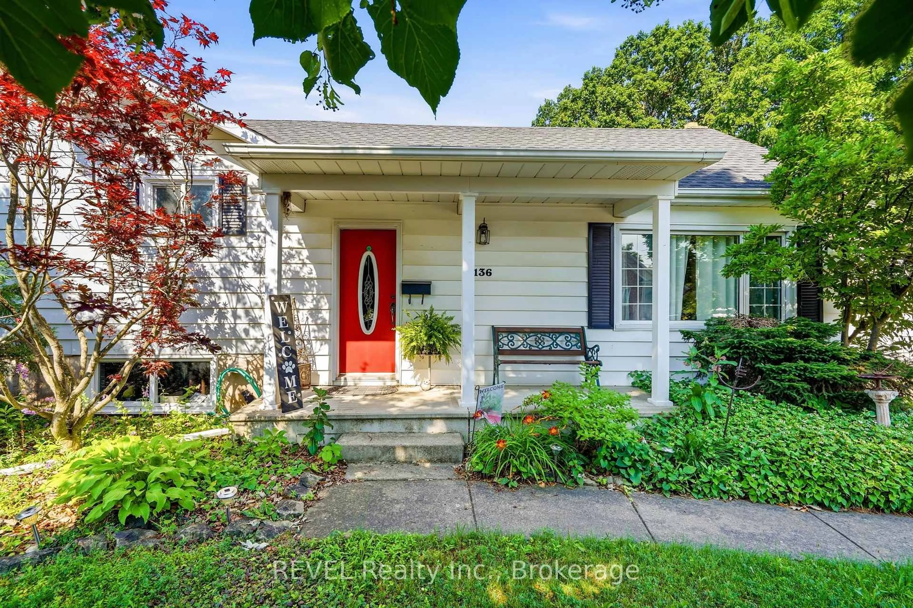 Unknown for 136 Powerview Ave, St. Catharines Ontario L2S 1X4