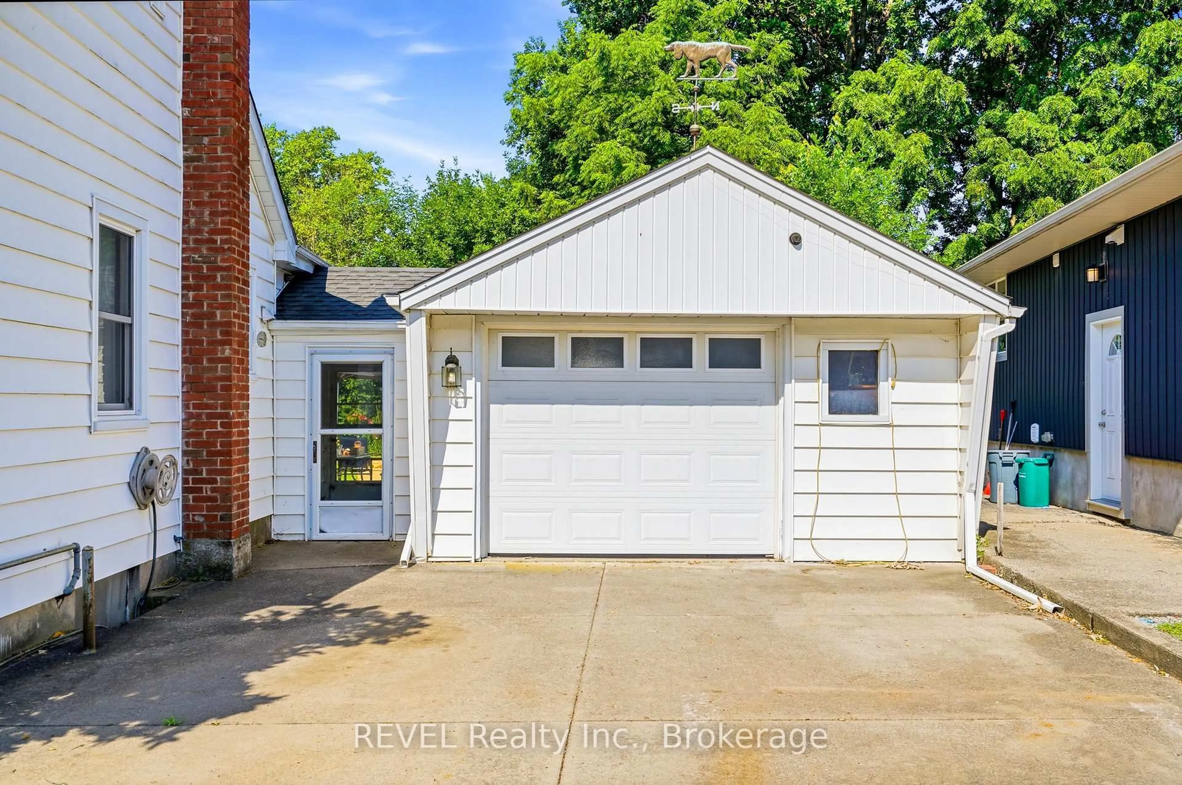 Unknown for 136 Powerview Ave, St. Catharines Ontario L2S 1X4