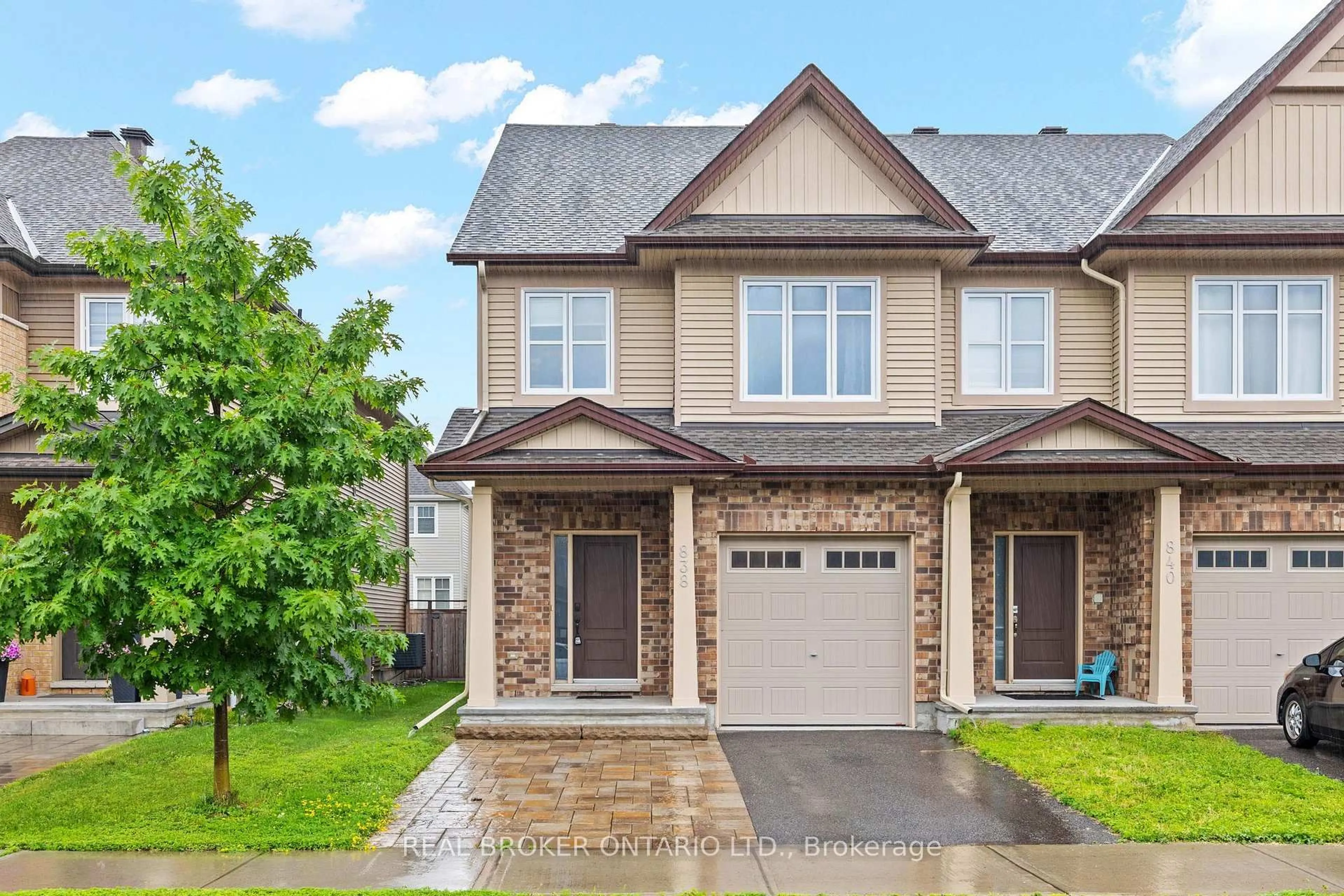 Home with brick exterior material, street for 838 Cedar Creek Dr, Ottawa Ontario K1T 0N6
