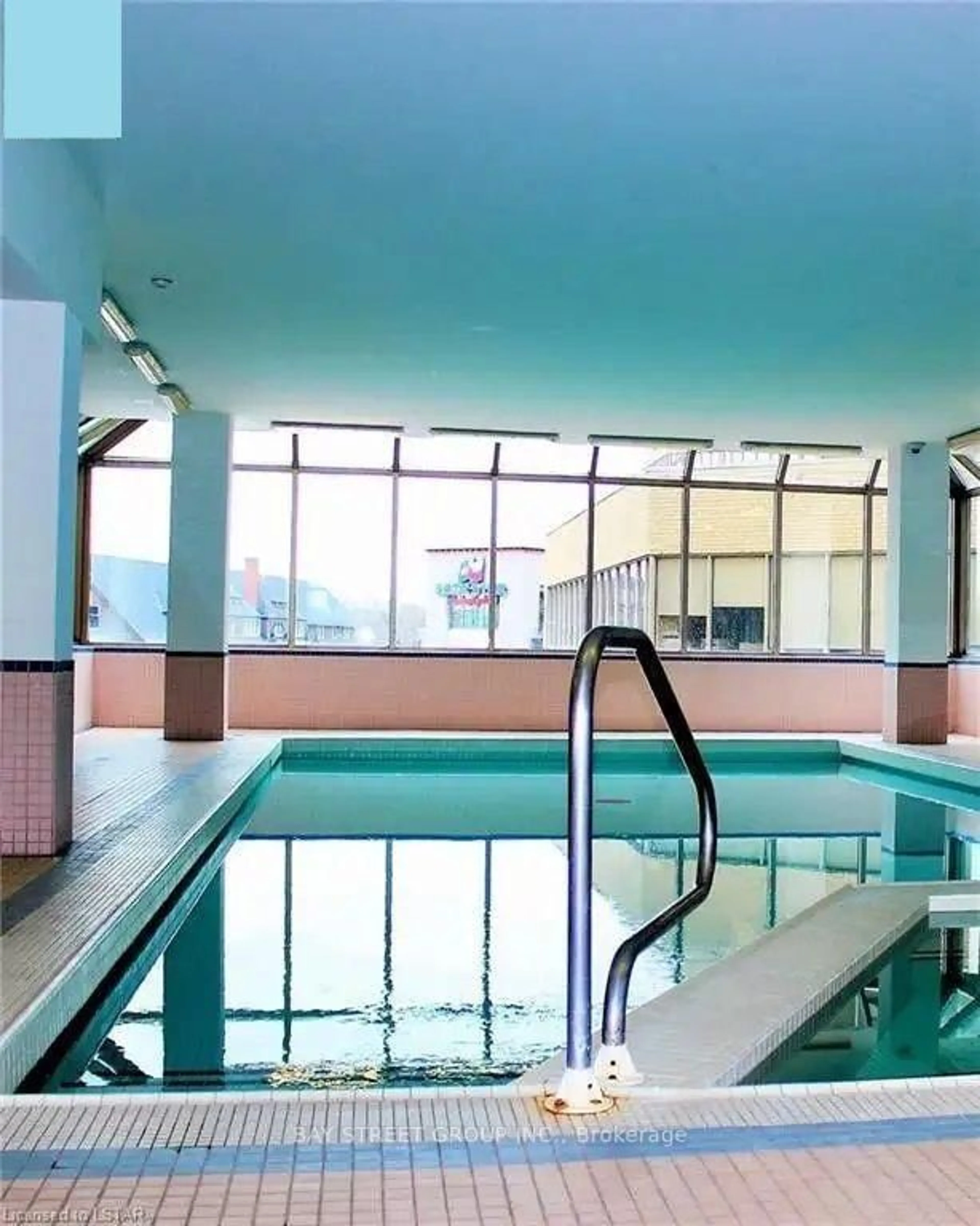 Pool for 695 Richmond St #708, London East Ontario N6A 5M8