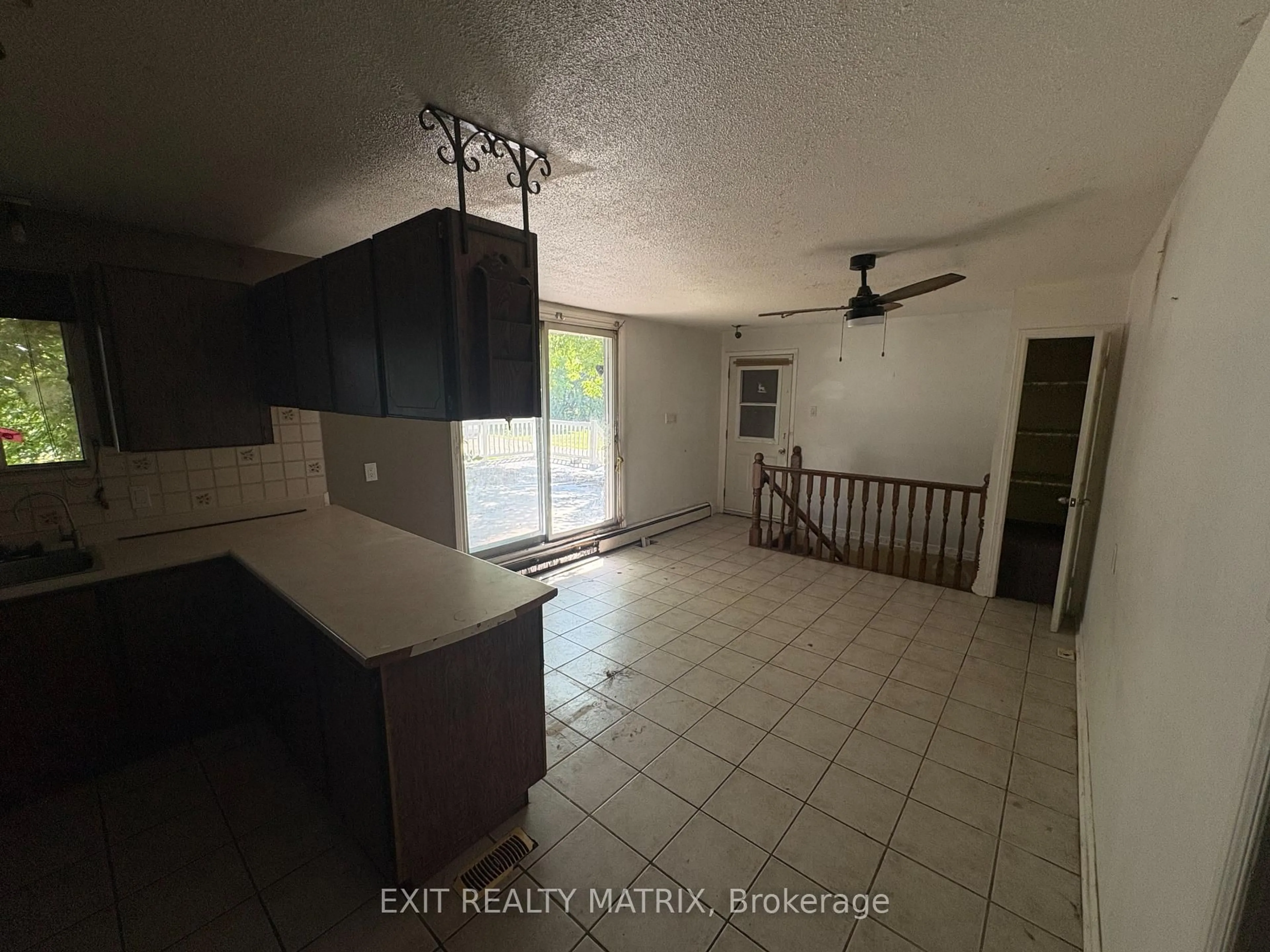 A pic of a room for 152 Herbert St, The Nation Ontario K0A 2M0