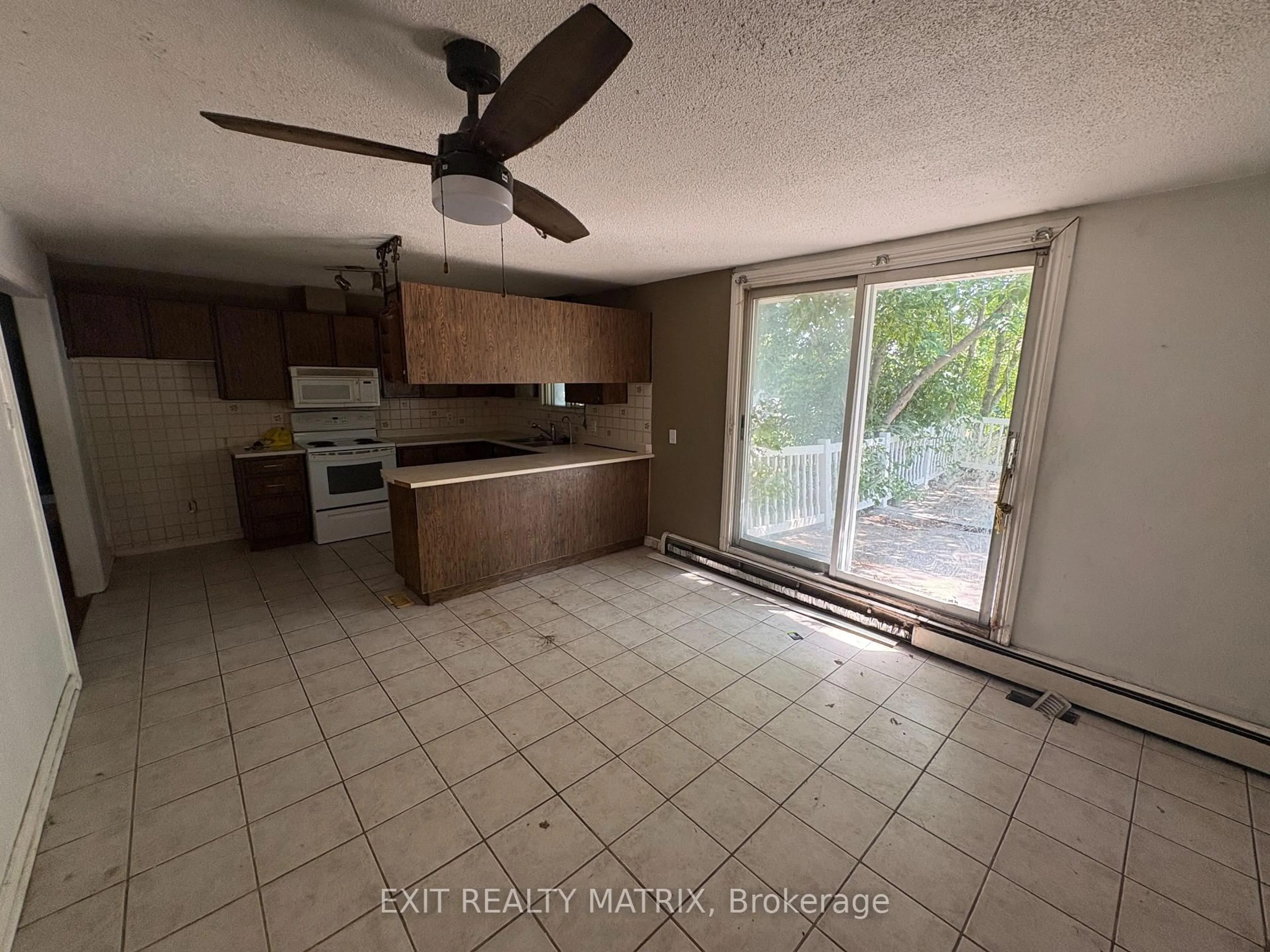A pic of a room for 152 Herbert St, The Nation Ontario K0A 2M0