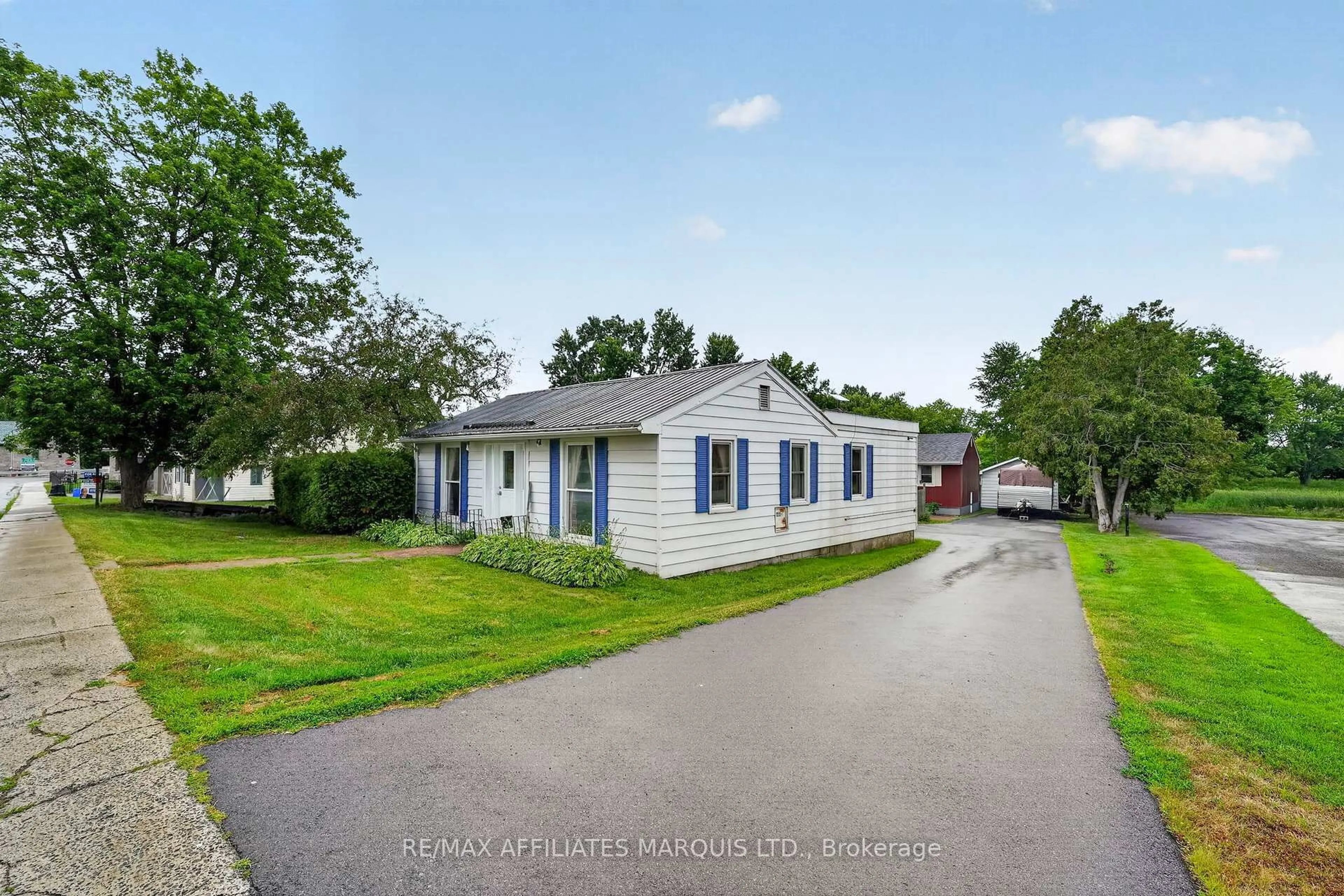 A pic from outside/outdoor area/front of a property/back of a property/a pic from drone, street for 4868 County Rd 20 Rd, South Glengarry Ontario K0C 1S0