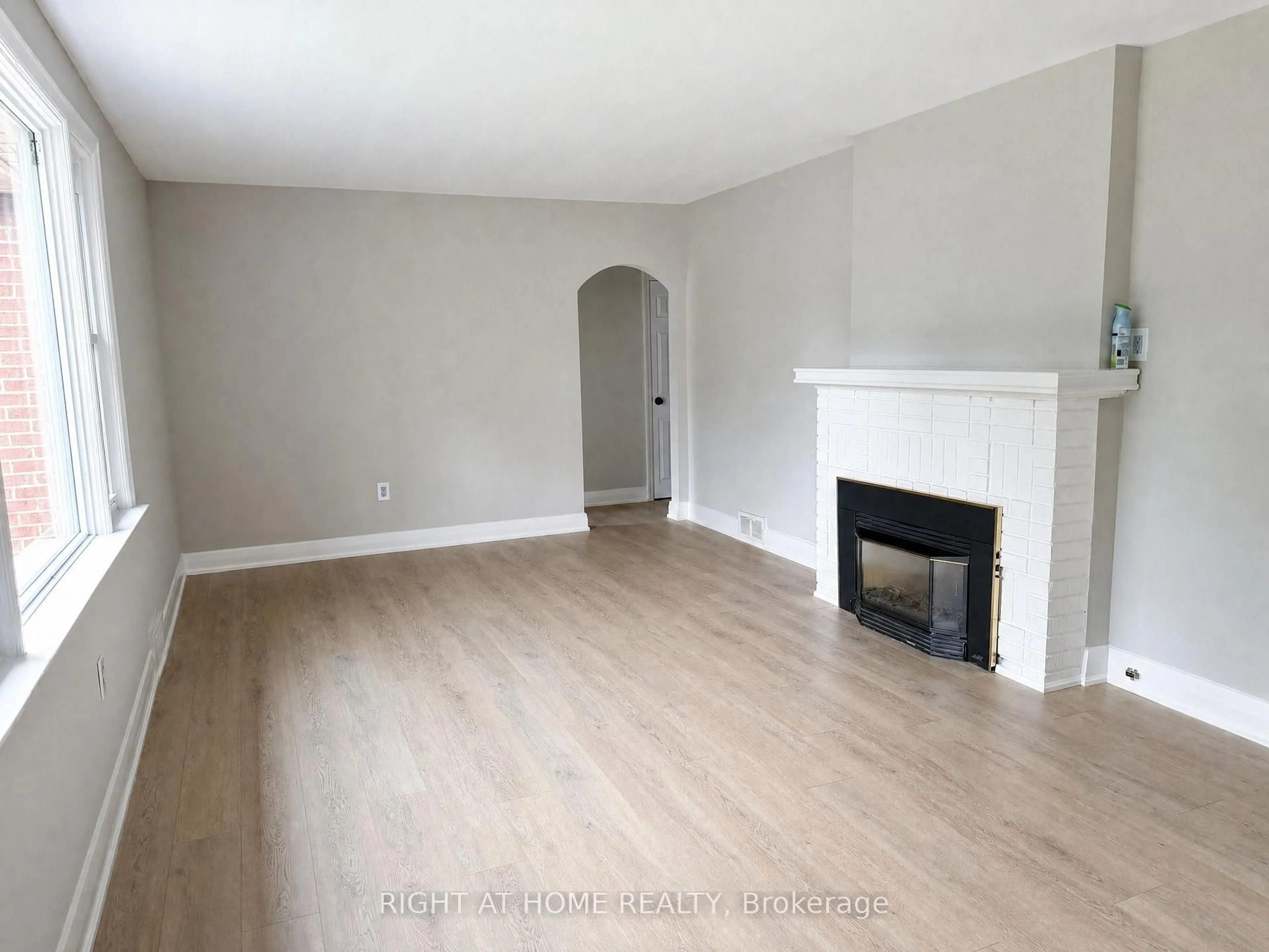 A pic of a room for 719 Rowntree Ave, London South Ontario N6C 2L9