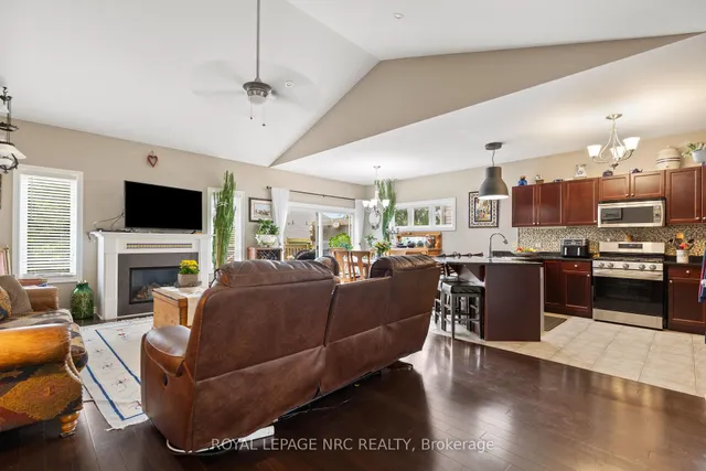 15 Fisher Dr, Niagara-on-the-Lake 2
