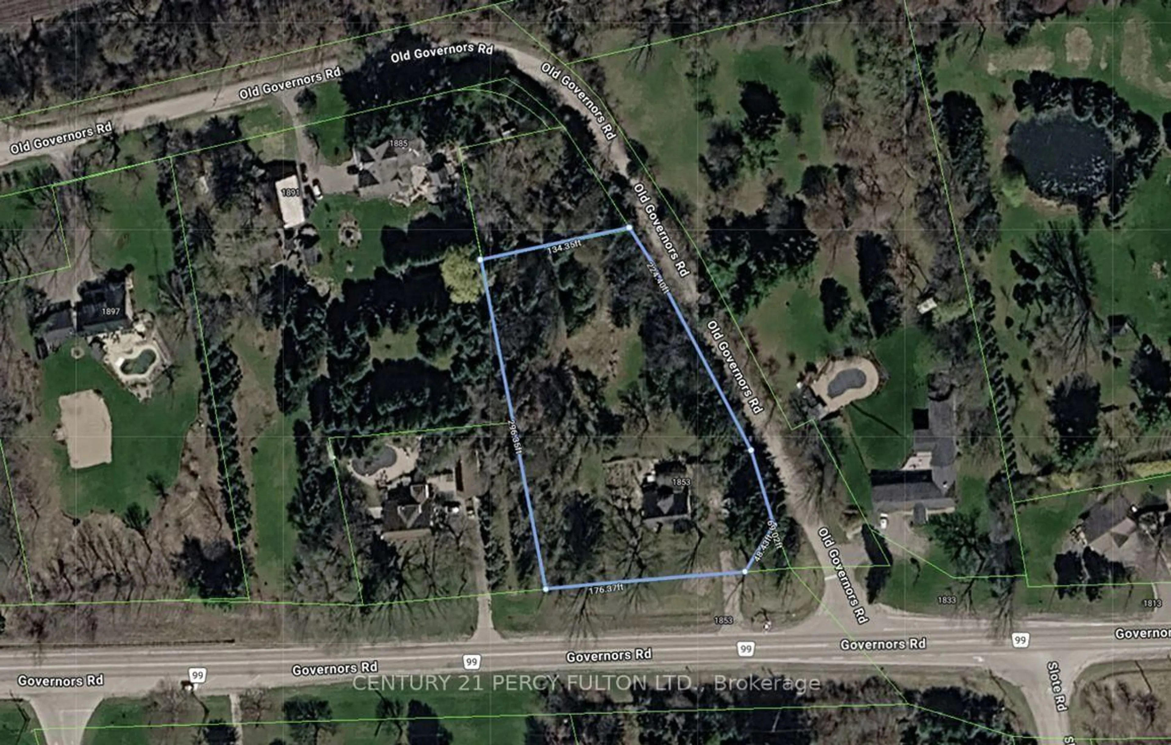 A pic from outside/outdoor area/front of a property/back of a property/a pic from drone, street for 1853 Governors Rd, Hamilton Ontario L9H 5E3