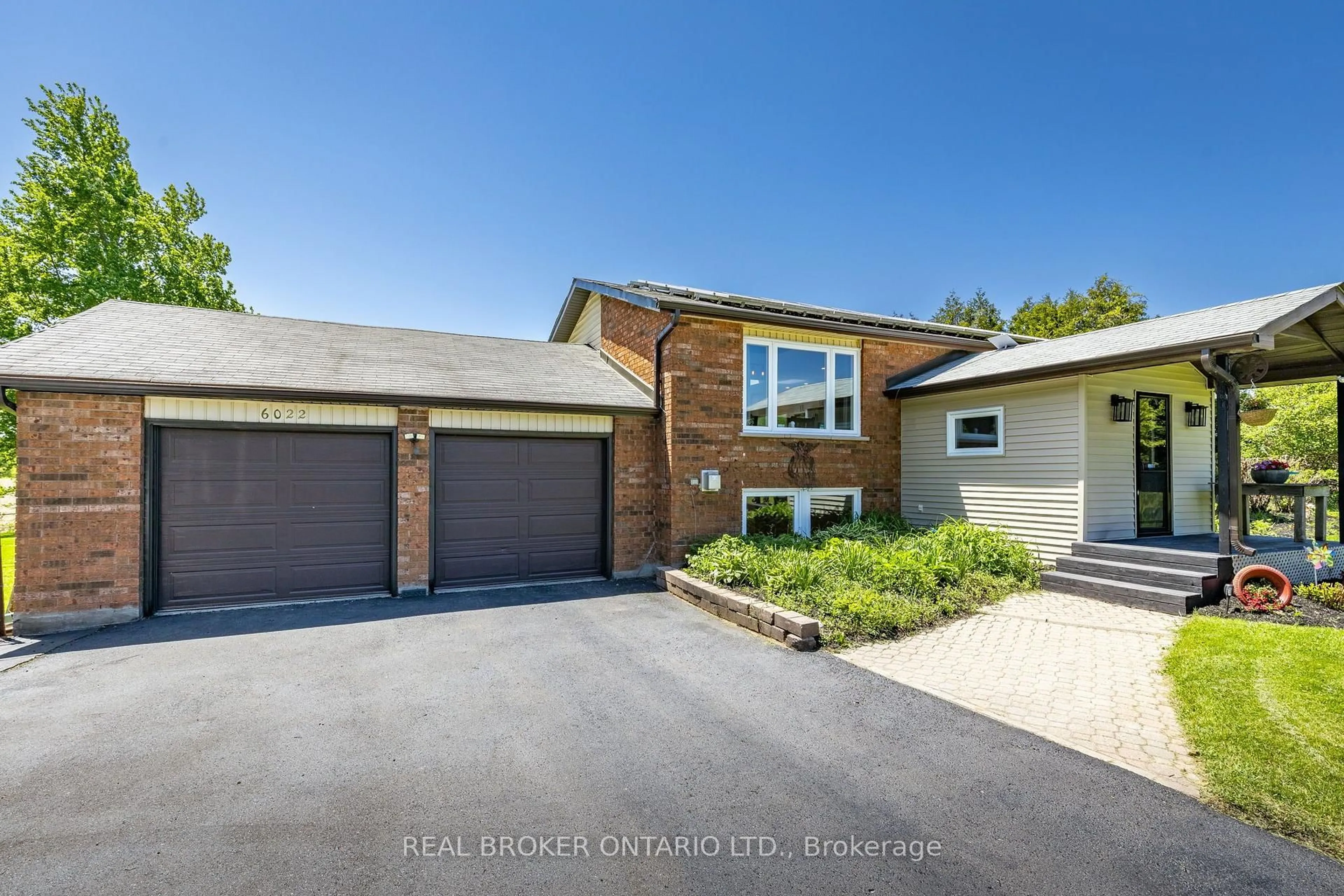 Home with brick exterior material, street for 6022 Trafalgar Rd, Erin Ontario L0N 1N0