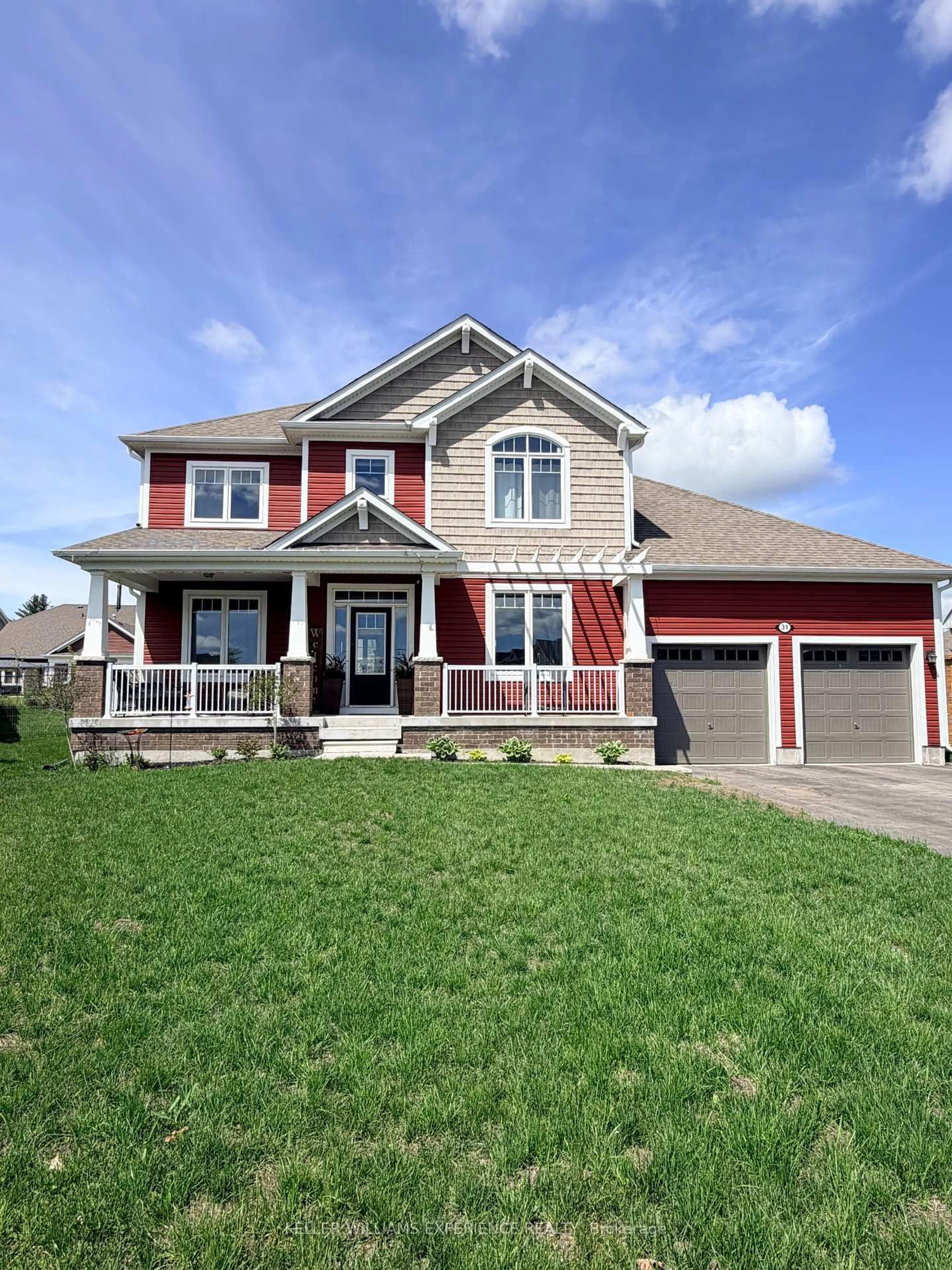 Home with vinyl exterior material, street for 31 Browning Blvd, Bracebridge Ontario P1L 0G2