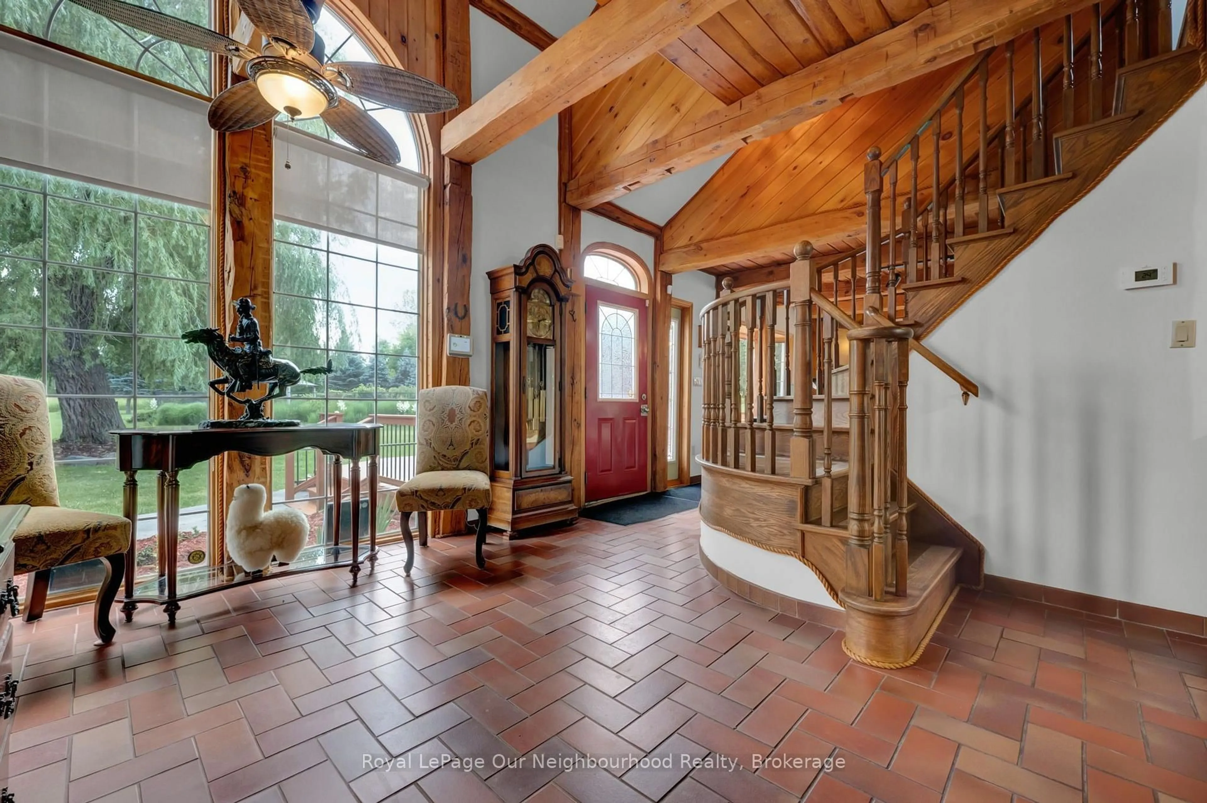 Indoor foyer for 1109 Glen Ross Rd, Hastings Ontario K0K 2C0