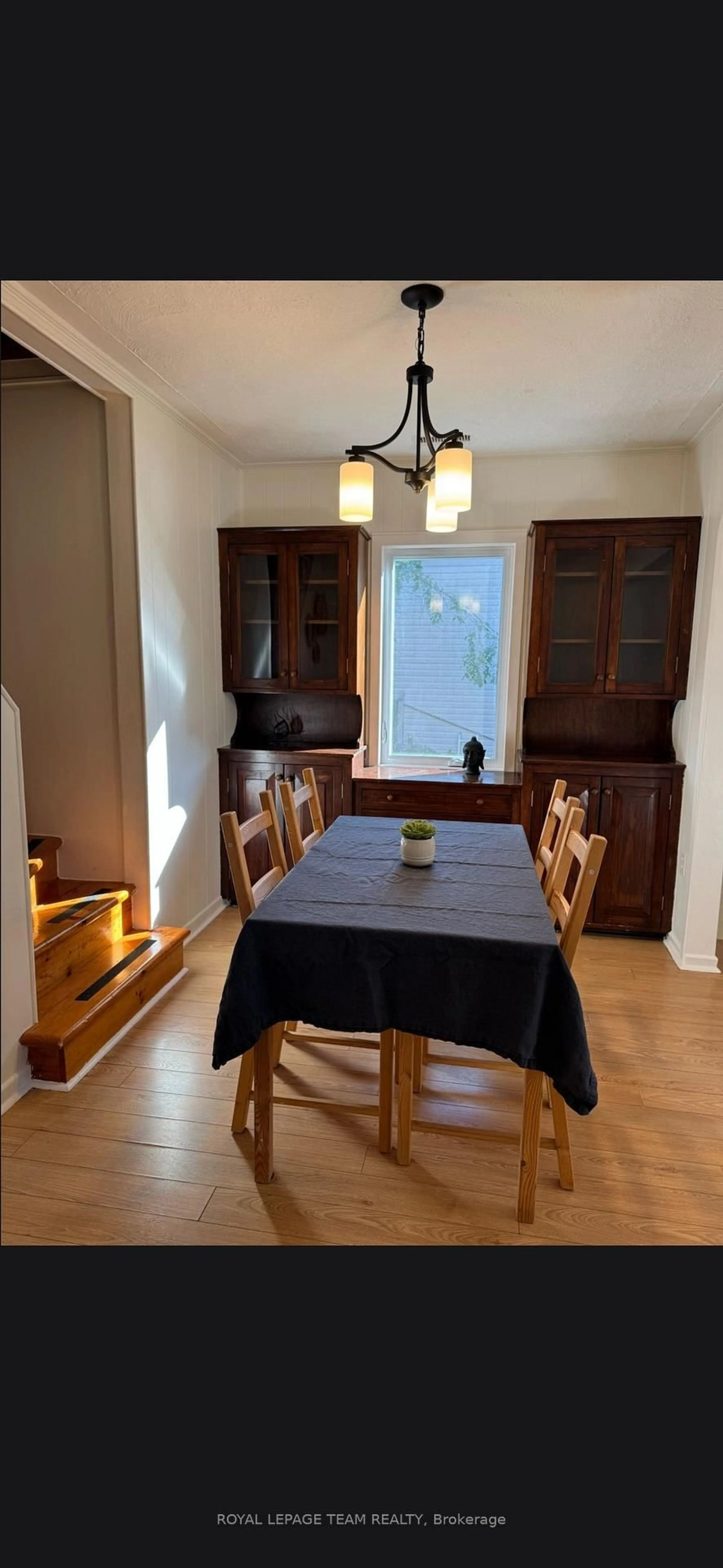 Dining room, wood/laminate floor for 88 North St, Perth Ontario K7H 2T3