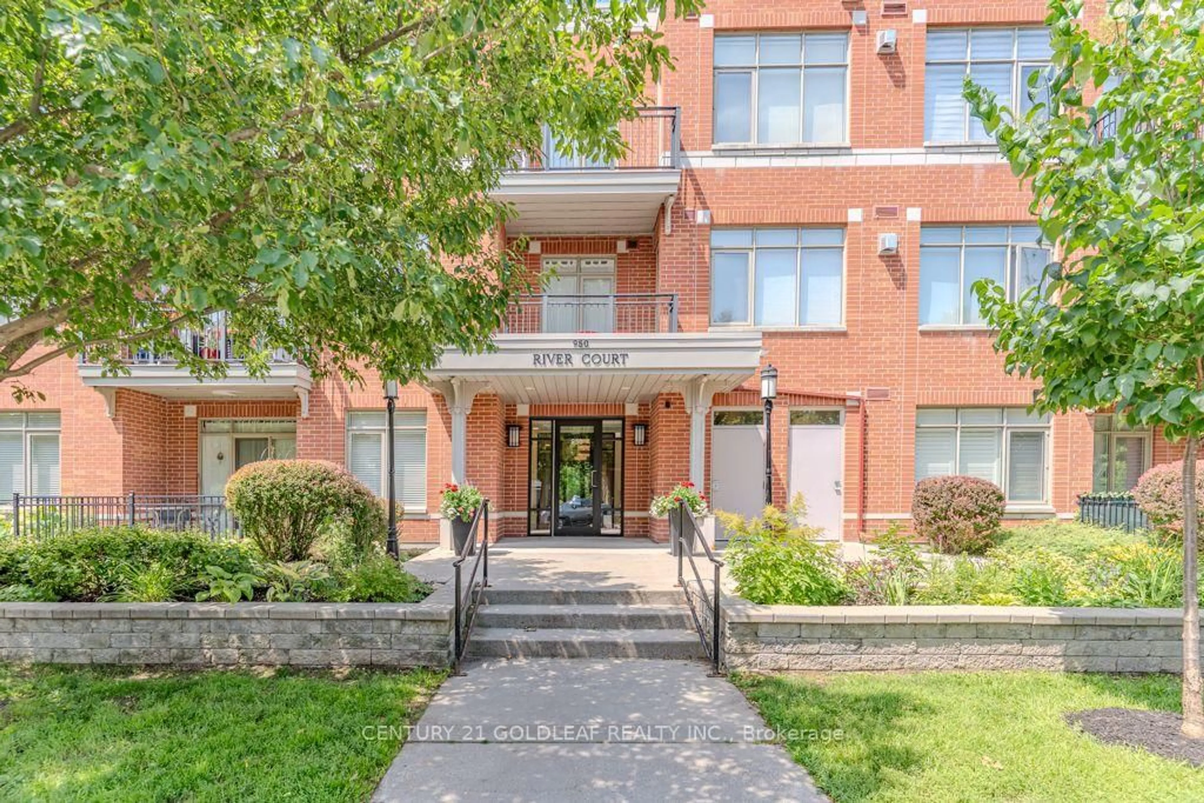 Unknown for 950 Marguerite Ave #101, Ottawa Ontario K1K 3T8