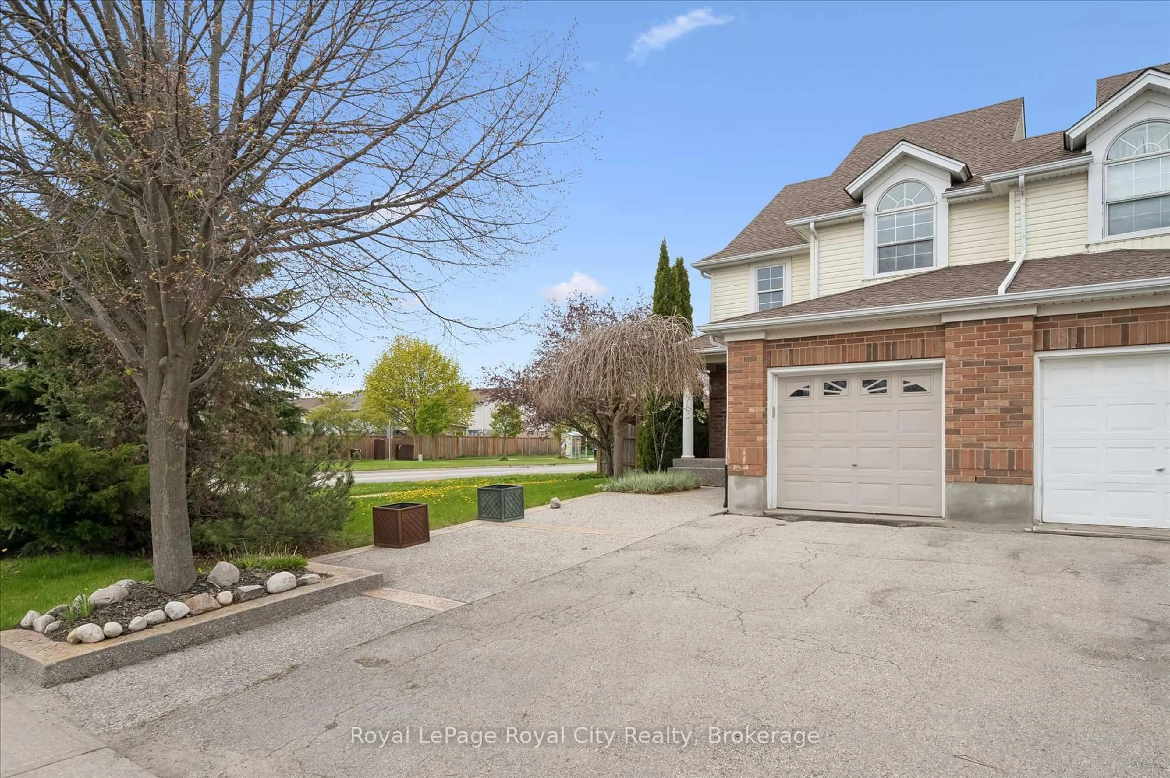 Unknown for 43 Kearney St, Guelph Ontario N1E 7B9
