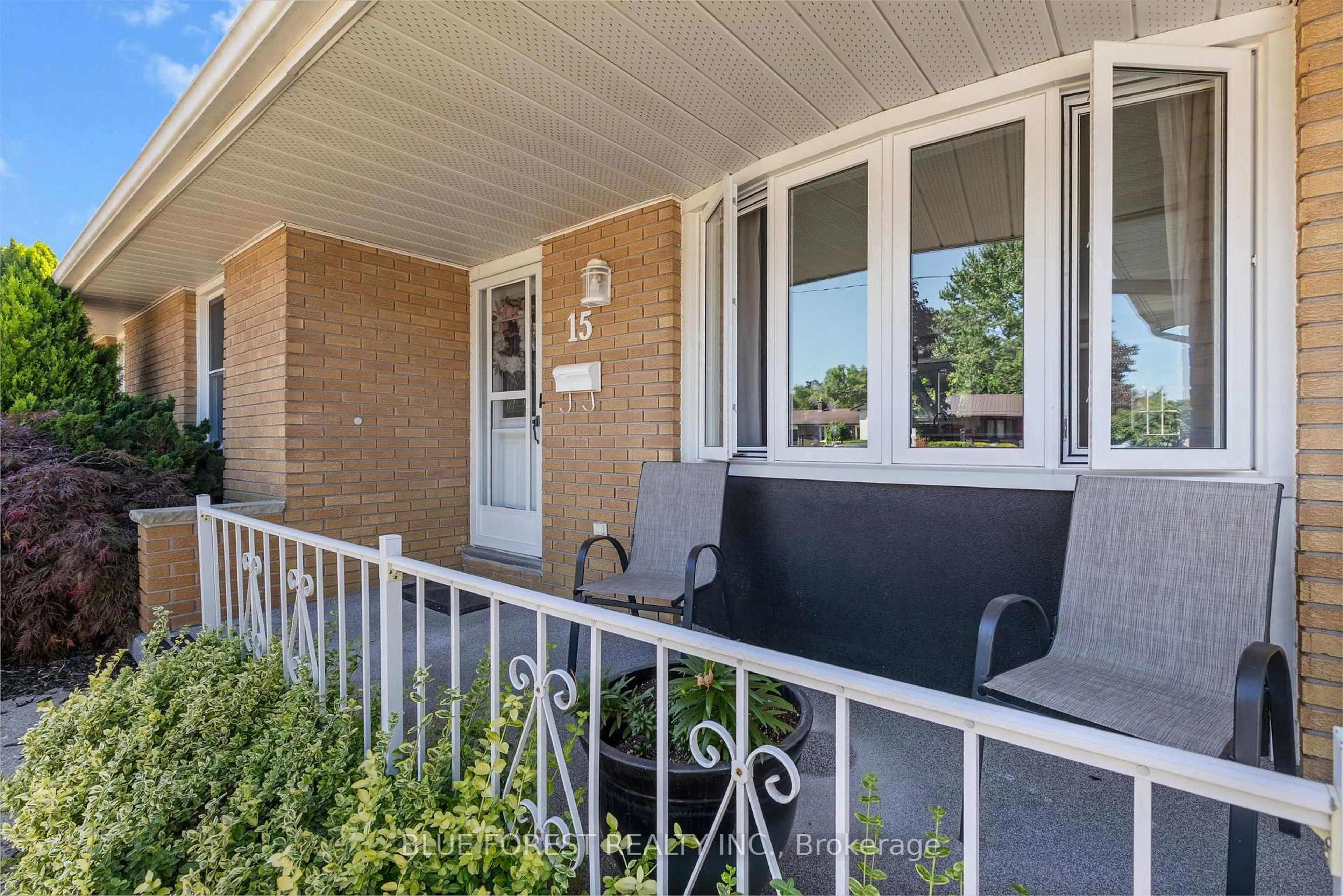 Patio, street for 15 Southland Dr, London South Ontario N6P 1C2