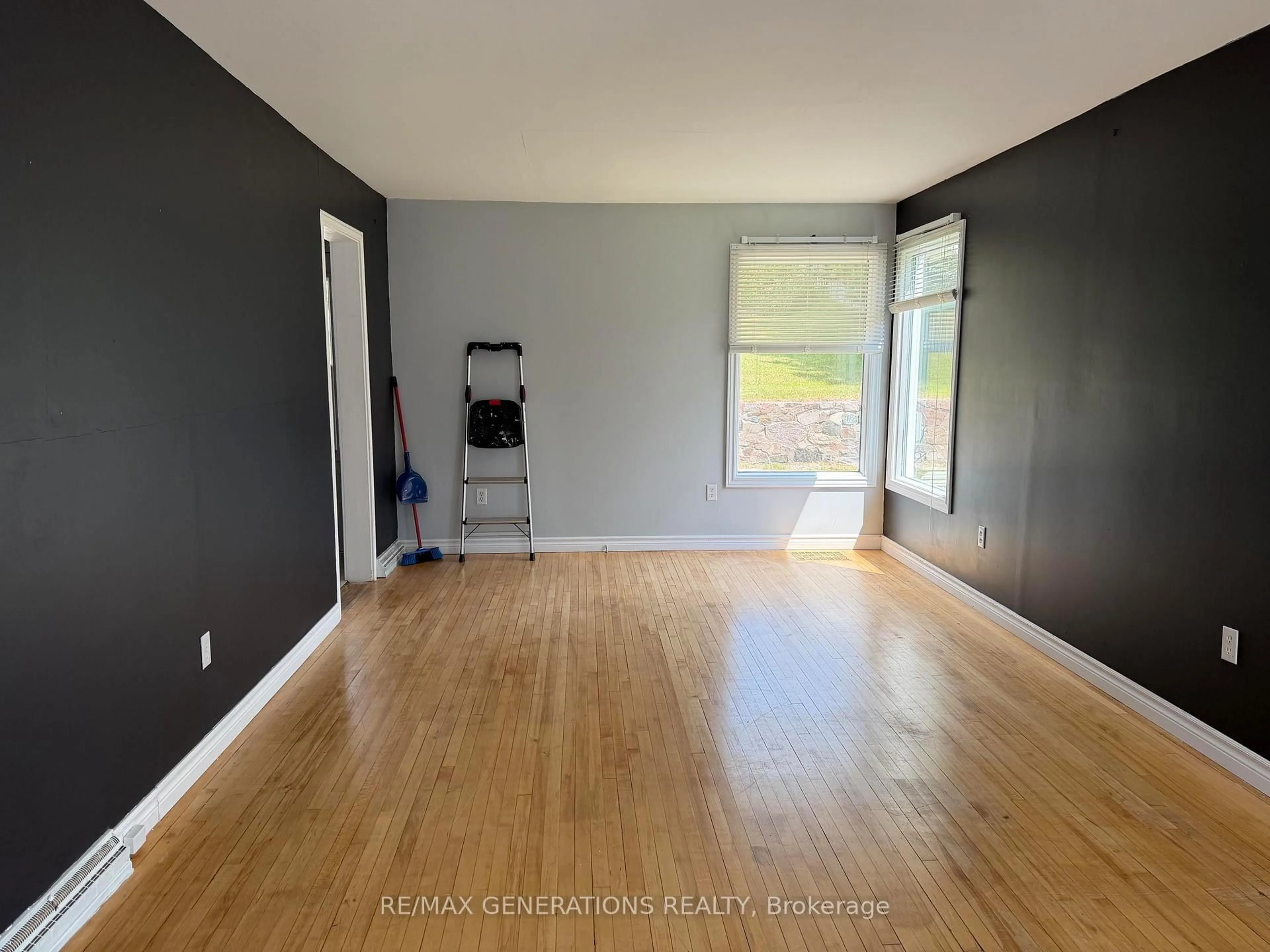 A pic of a room for 53 Kenogami Rd, Terrace Bay Ontario P0T 2W0