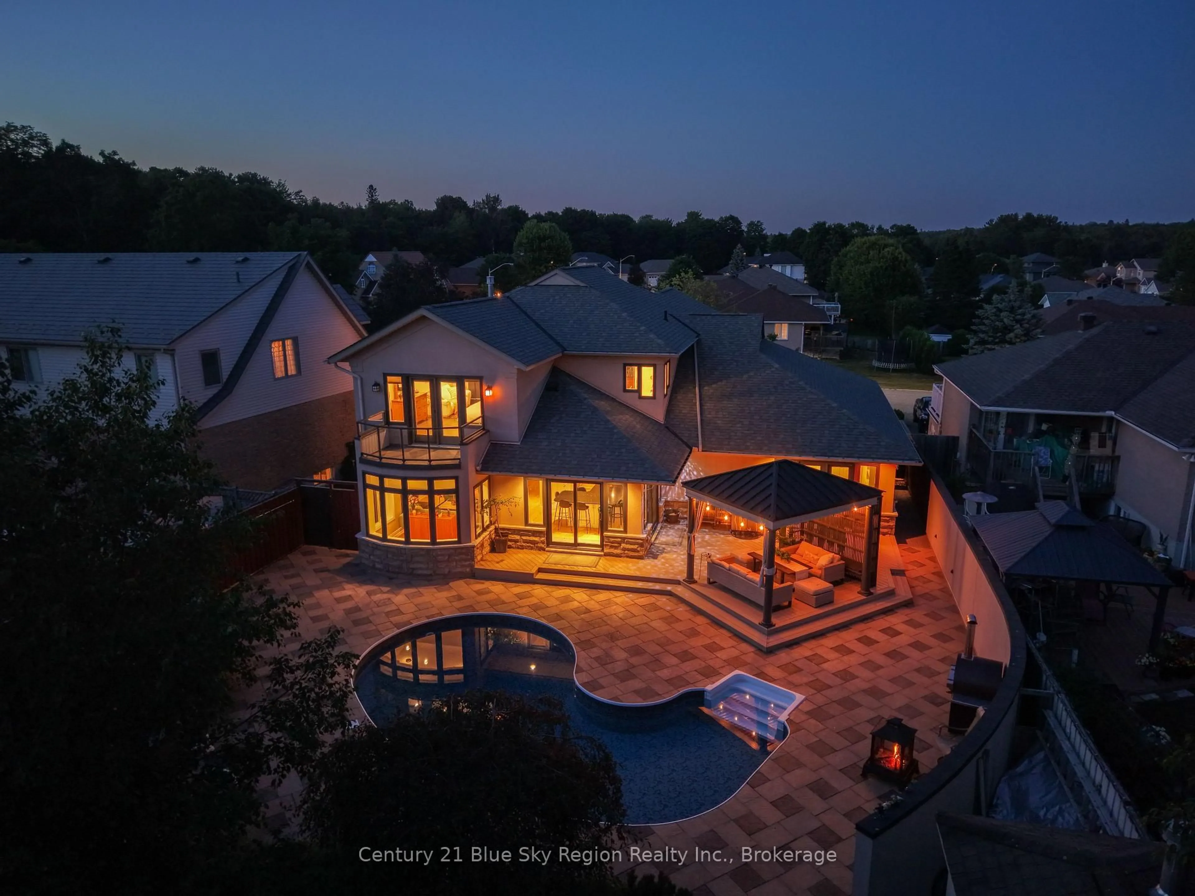 A pic from outside/outdoor area/front of a property/back of a property/a pic from drone, unknown for 6 Melissa Cres, North Bay Ontario P1C 1M7