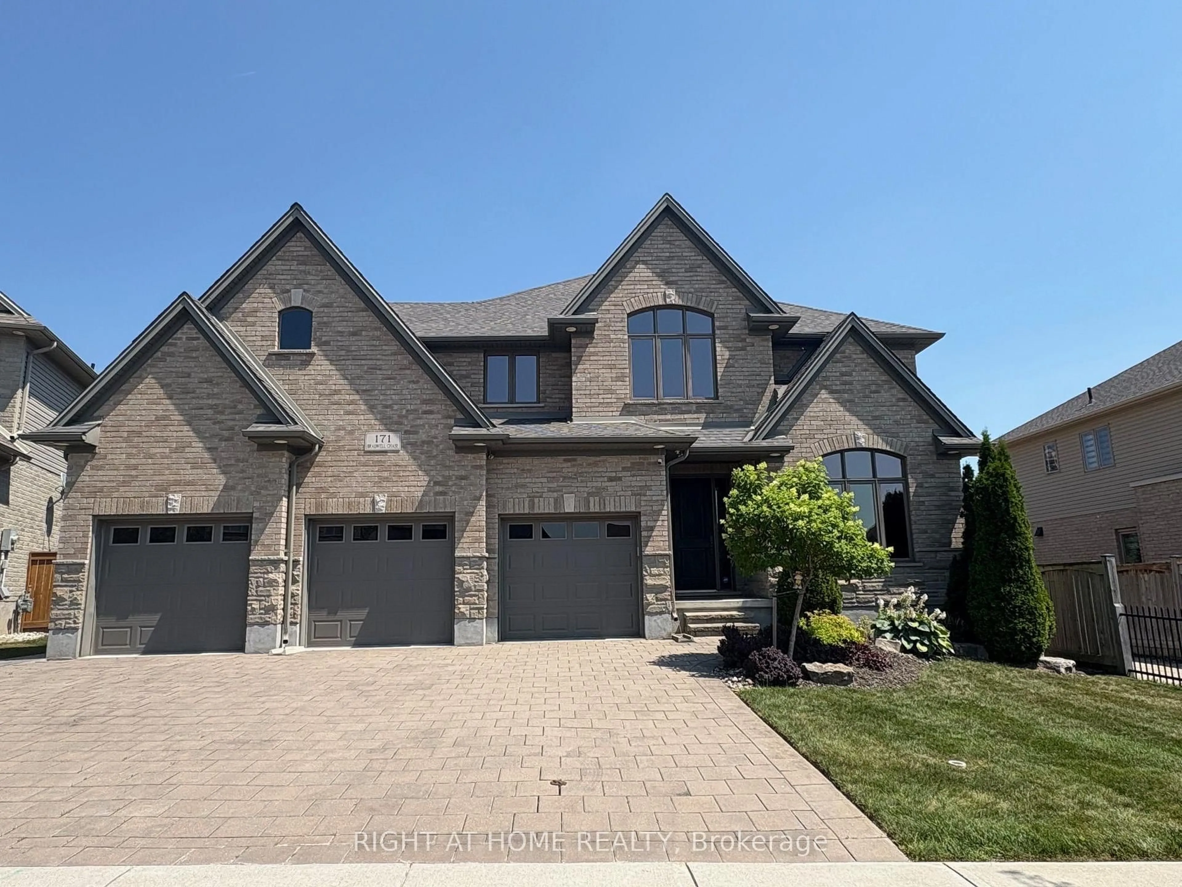Unknown for 171 Bradwell Chse, London North Ontario N6G 0P2