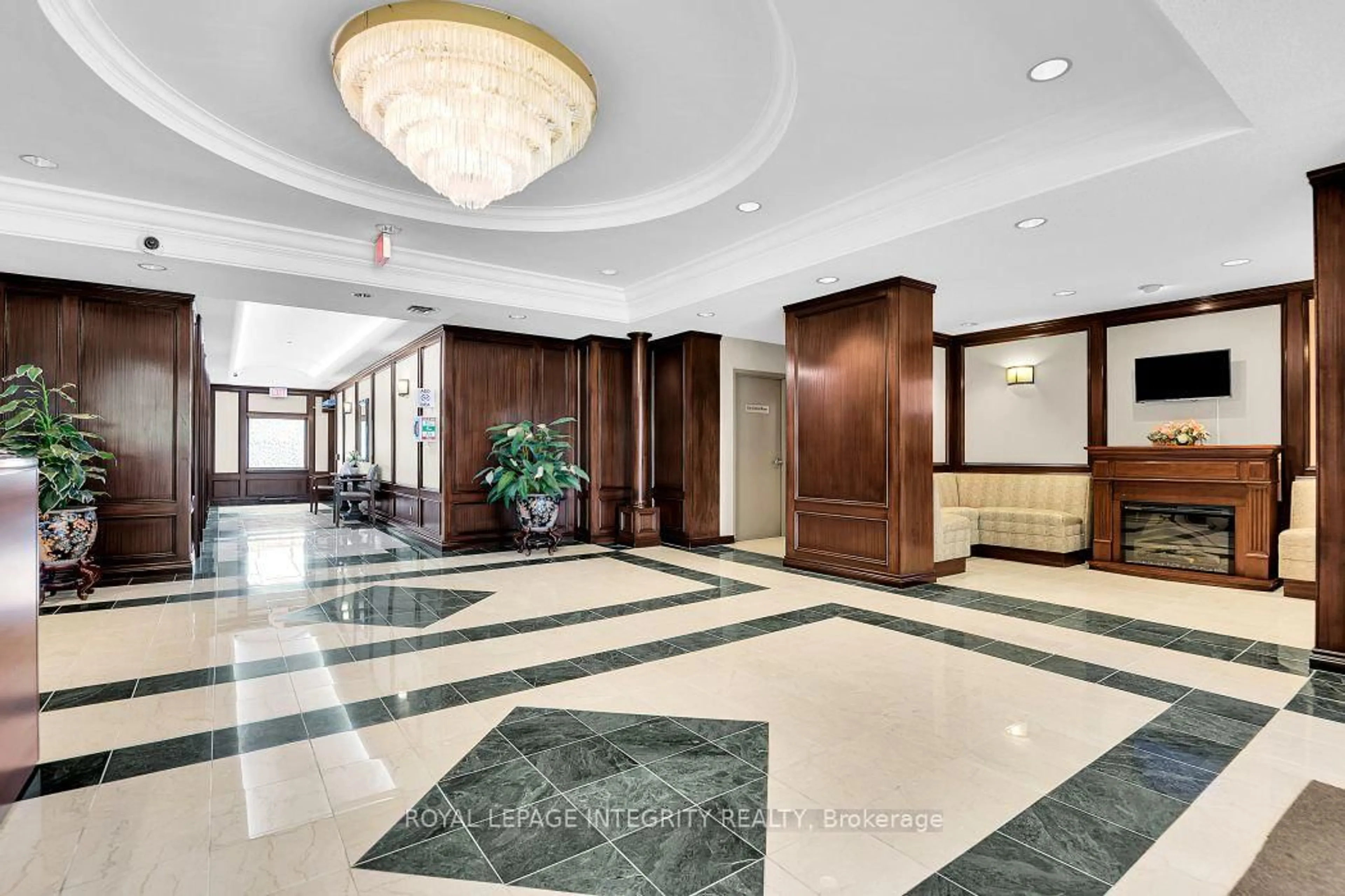 Lobby for 1705 Playfair Dr #810, Ottawa Ontario K1H 8P6