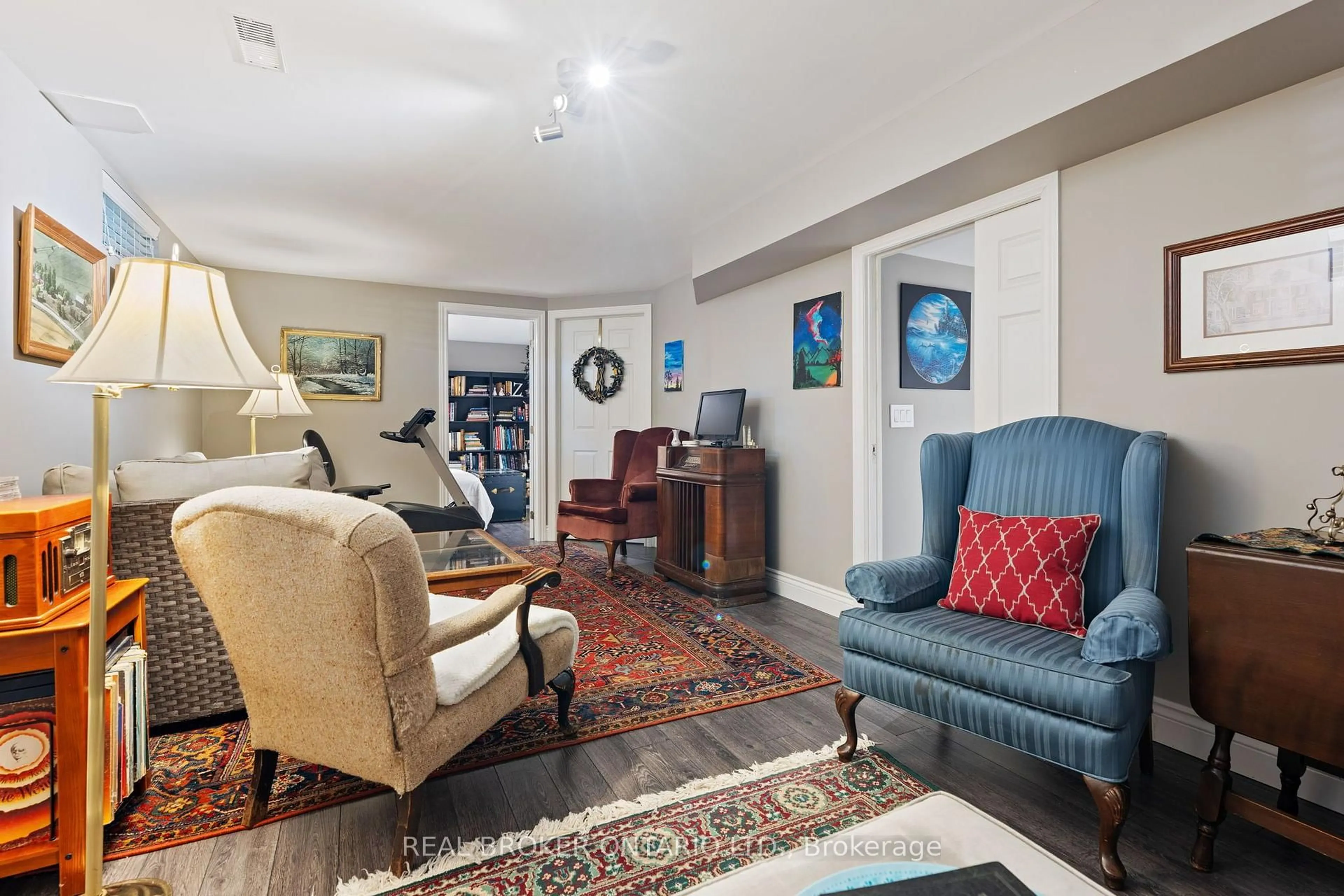 Living room with furniture, unknown for 2 Normandy Crt, Norfolk Ontario N0E 1Y0