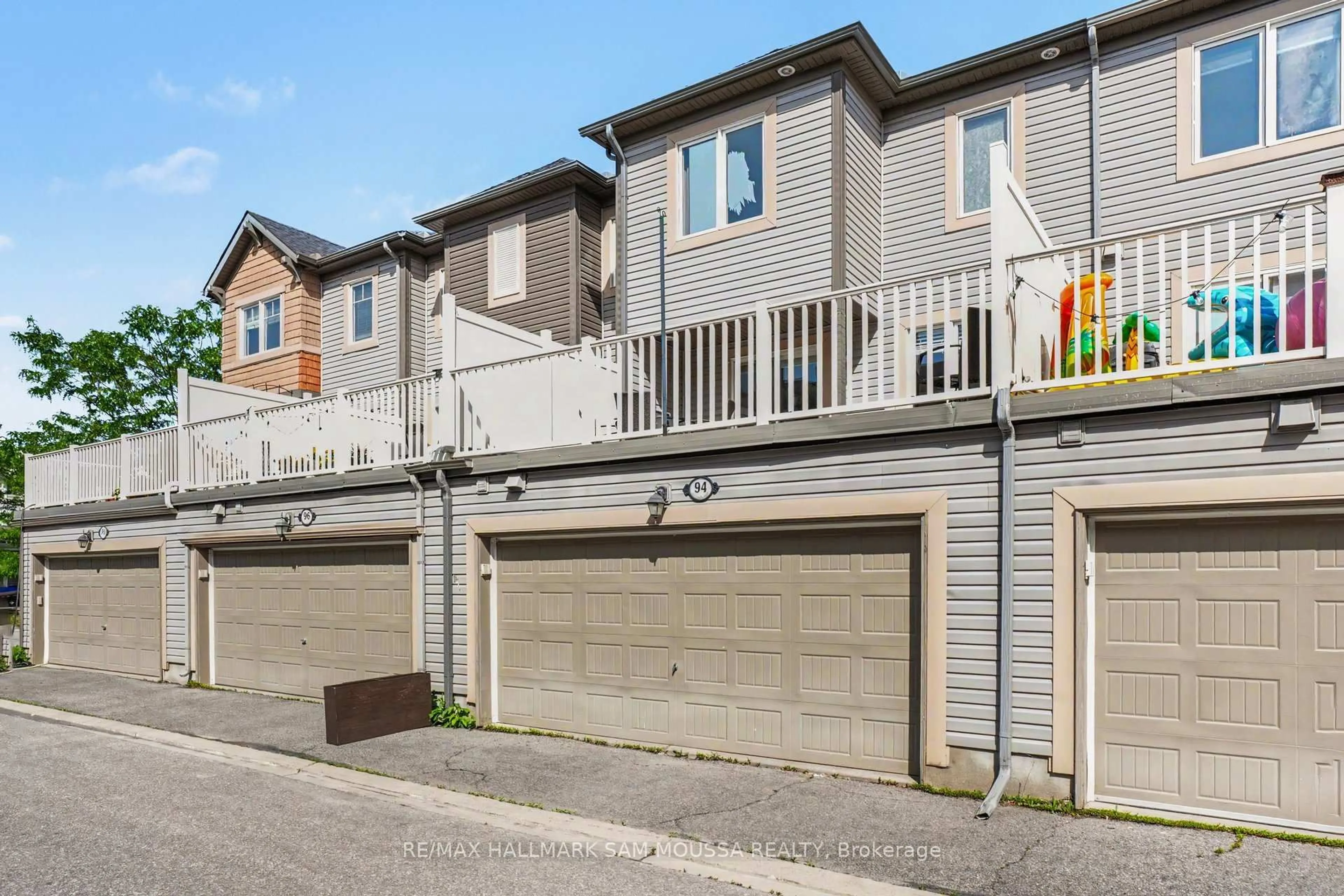 A pic from outside/outdoor area/front of a property/back of a property/a pic from drone, street for 94 Brisote Lane, Ottawa Ontario K2S 0V4