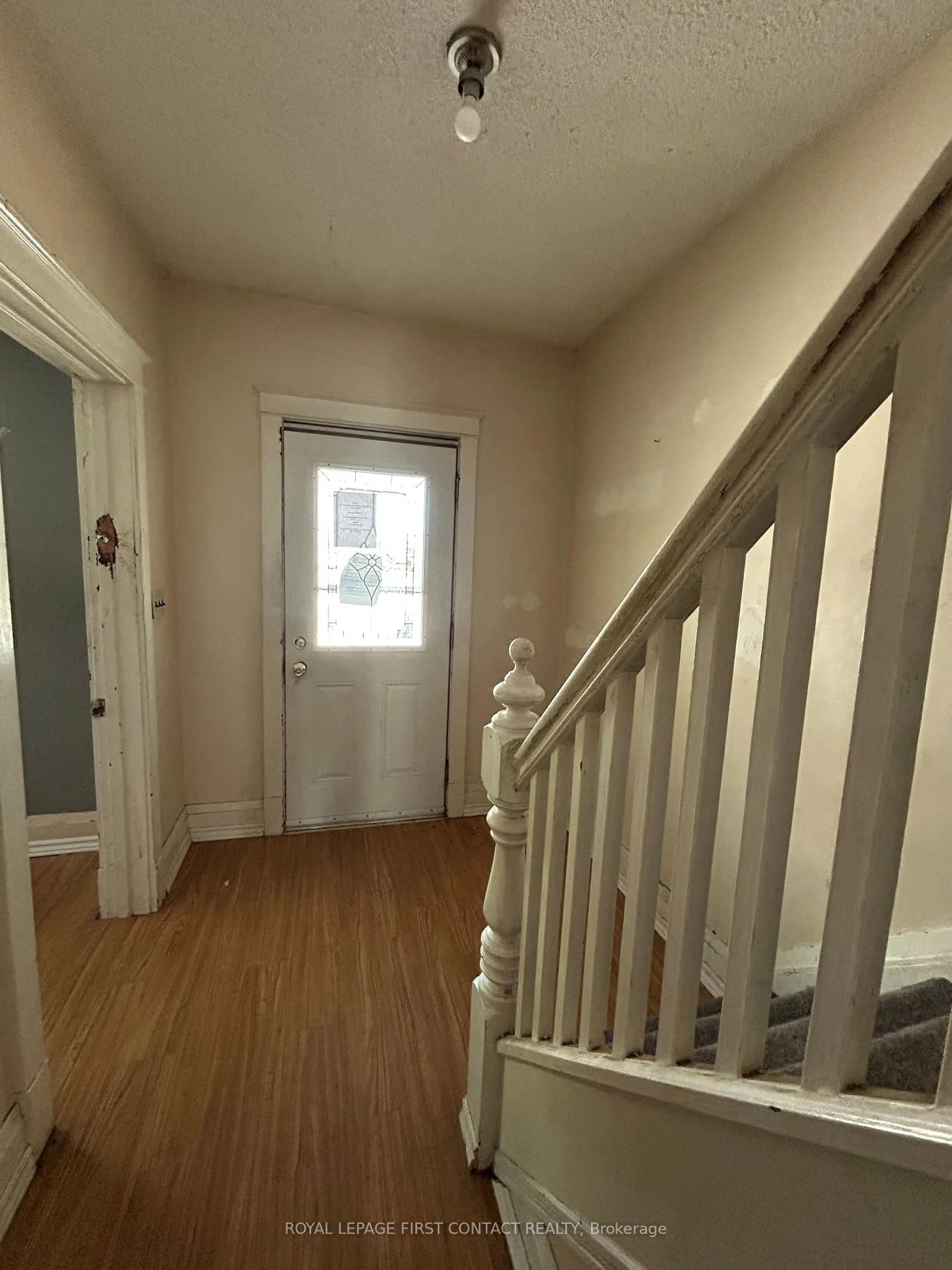 Unknown for 1068 1st A Ave, Owen Sound Ontario N4K 4K6