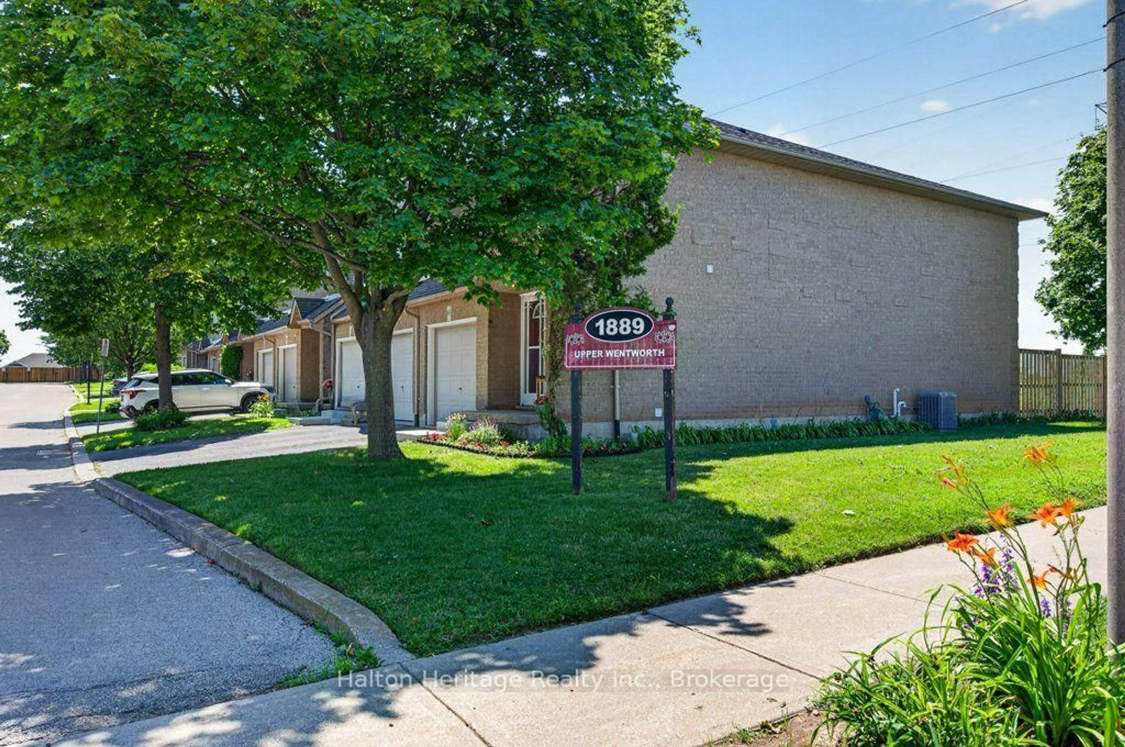 Unknown for 1889 Upper Wentworth St #47, Hamilton Ontario L9B 2T8