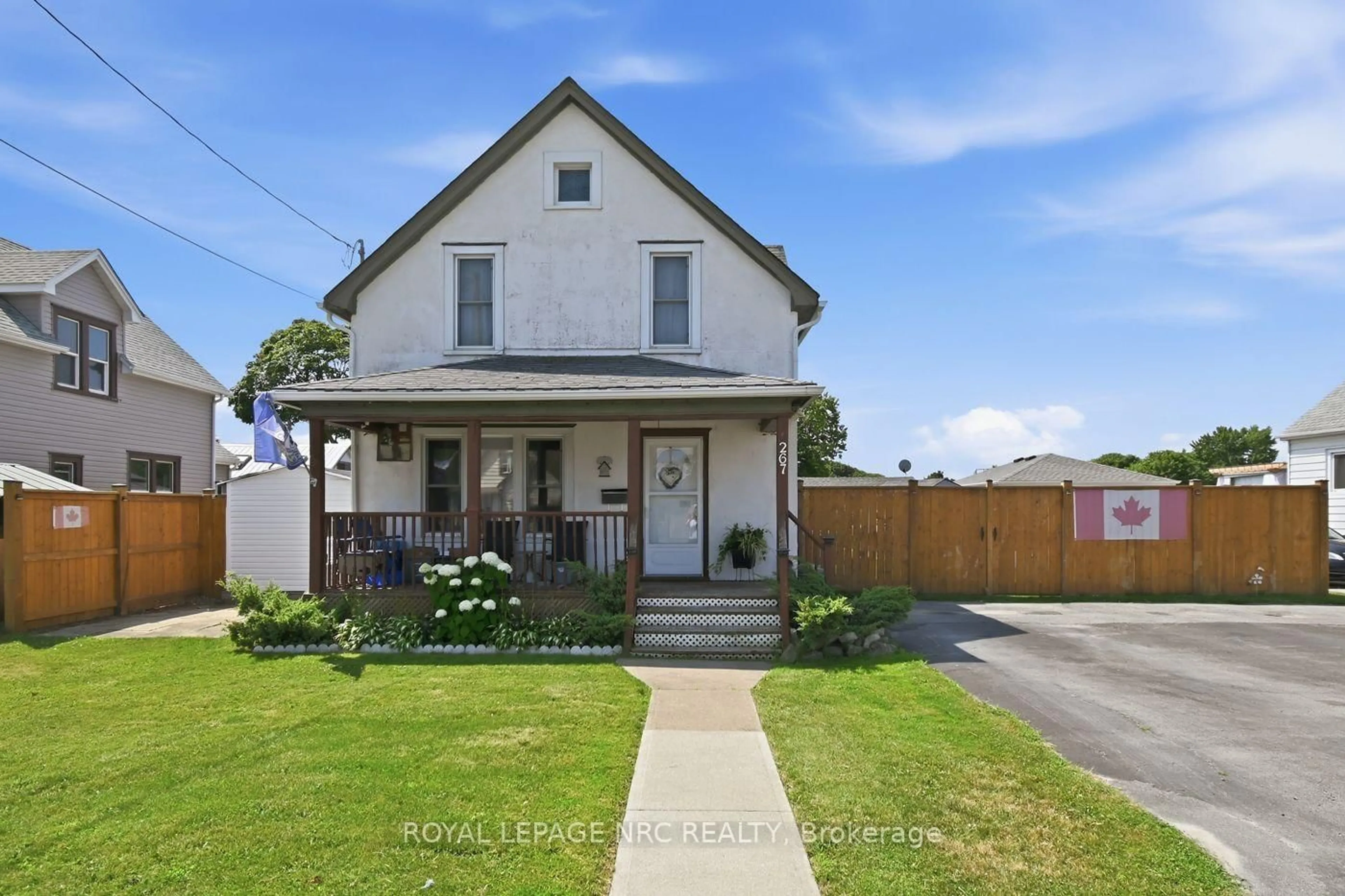 A pic from outside/outdoor area/front of a property/back of a property/a pic from drone, street for 267 Killaly St, Port Colborne Ontario L3K 1P2