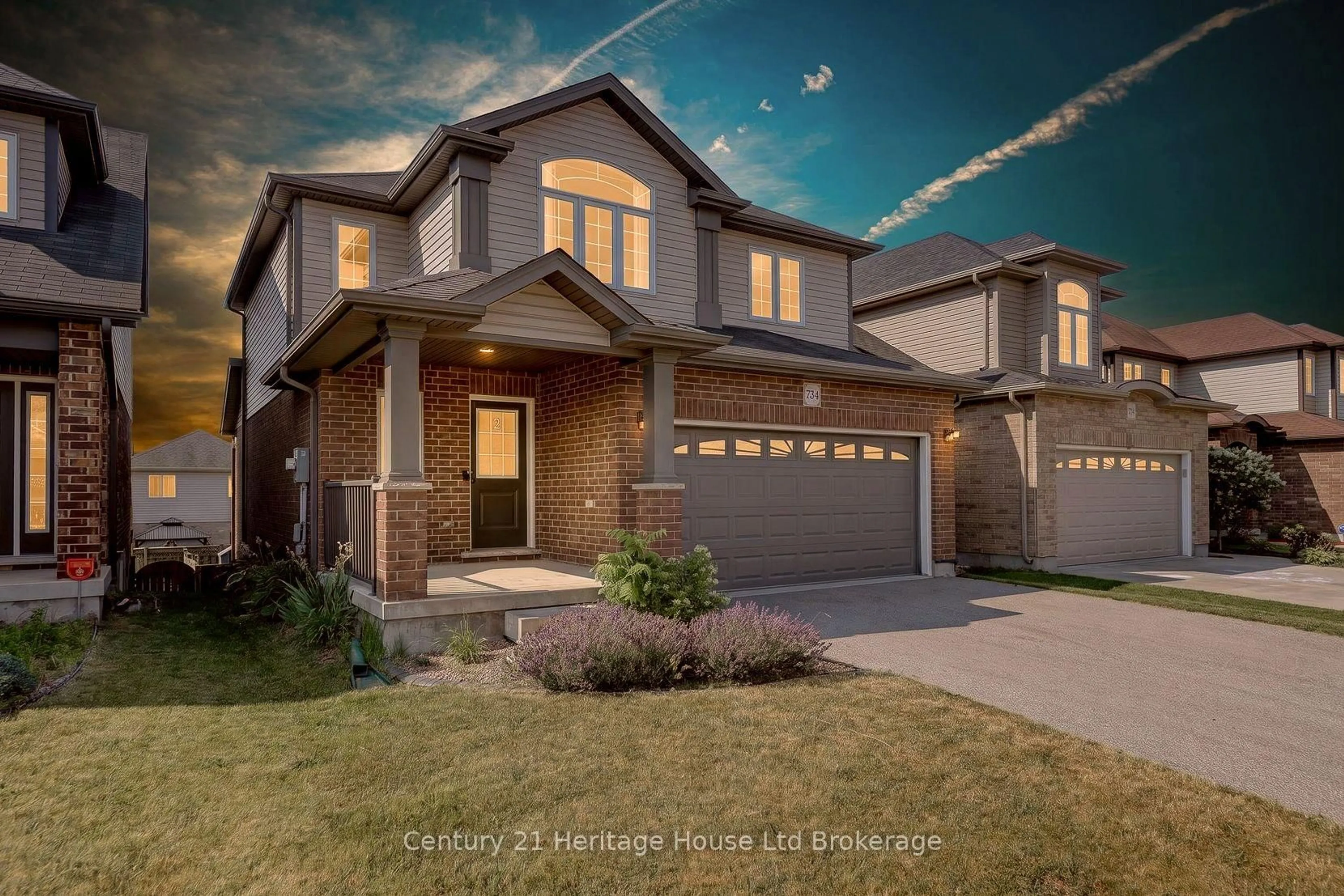 Home with brick exterior material, street for 734 Frontenac Cres, Woodstock Ontario N4V 0B1