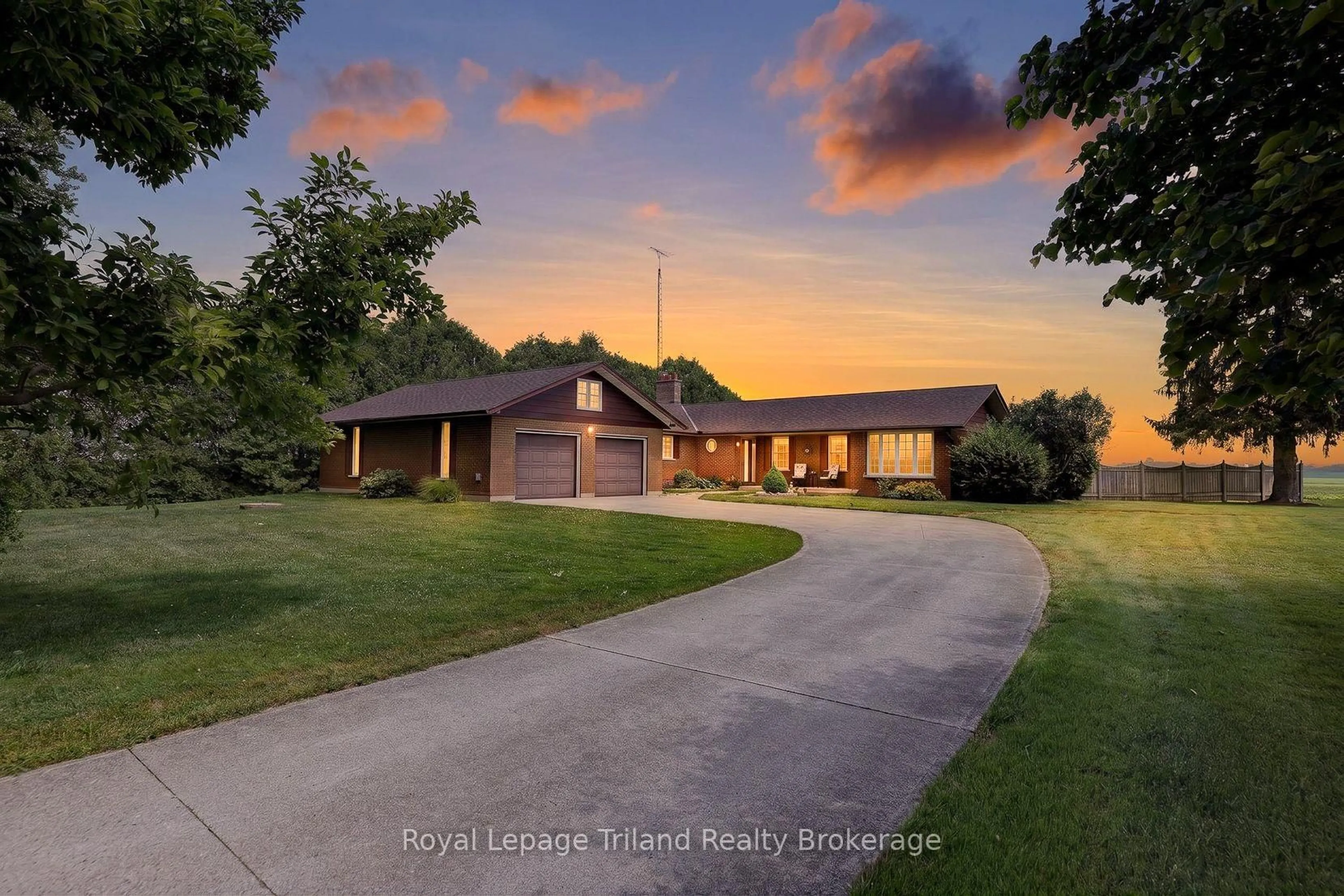 A pic from outside/outdoor area/front of a property/back of a property/a pic from drone, street for 5488 Cobble Hills Rd, Zorra Ontario N0M 2M0