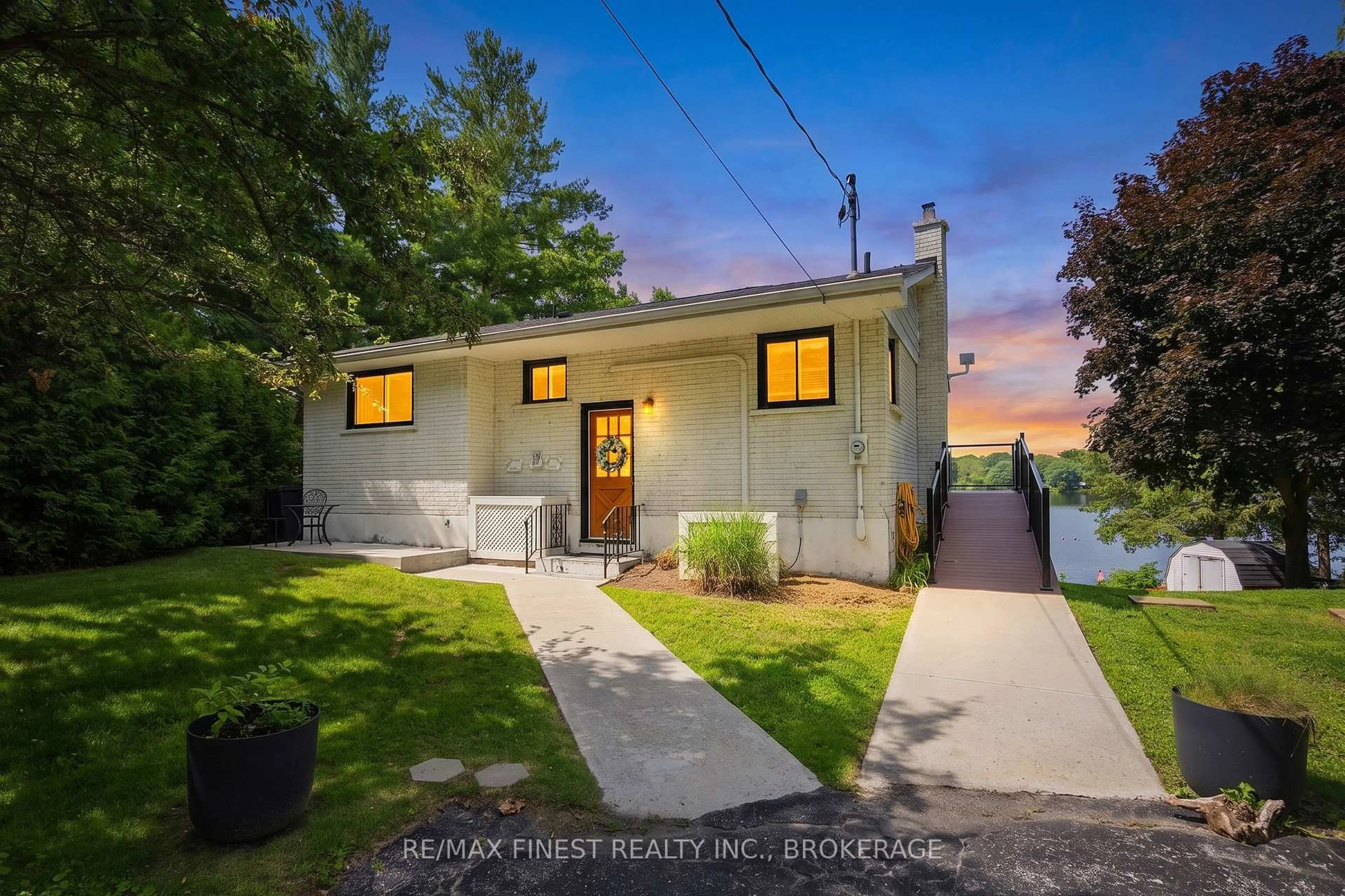 A pic from outside/outdoor area/front of a property/back of a property/a pic from drone, street for 4267 Maple Dr, Frontenac Ontario K0H 0B8