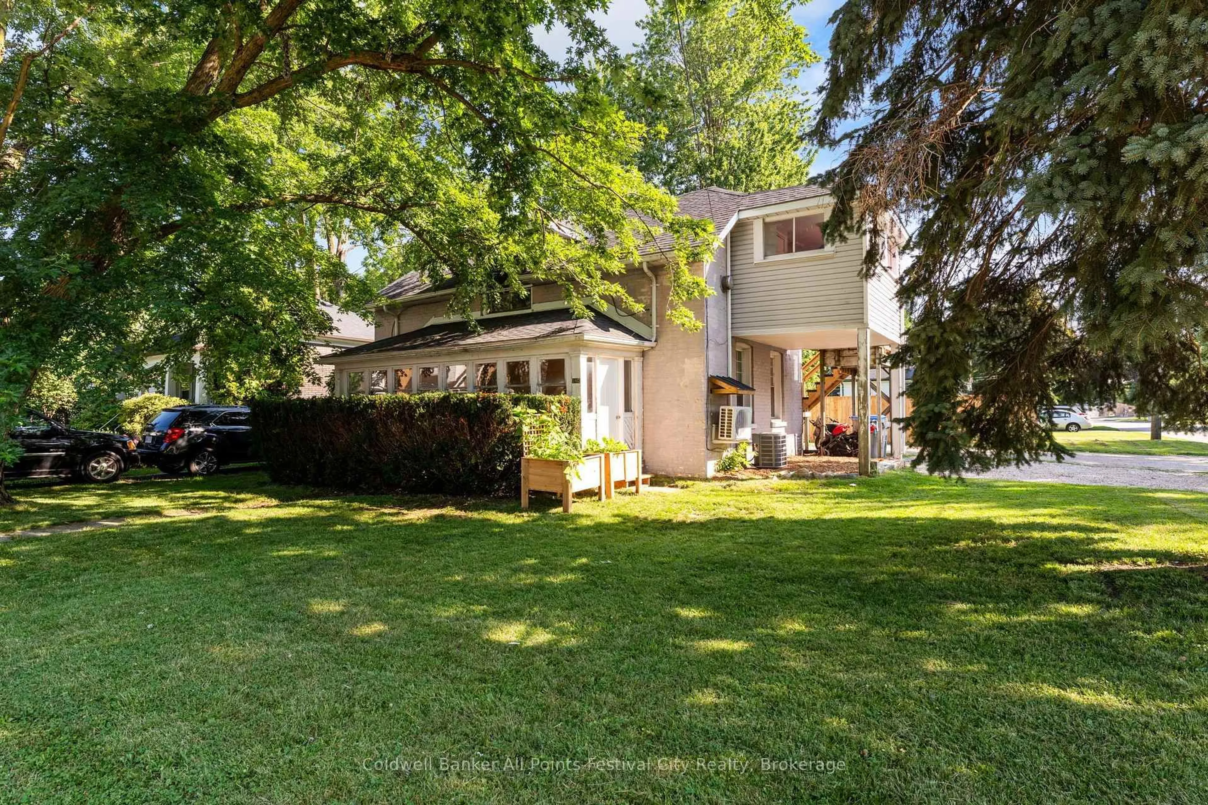 A pic from outside/outdoor area/front of a property/back of a property/a pic from drone, street for 167 Montreal St, West Perth Ontario N0K 1N0