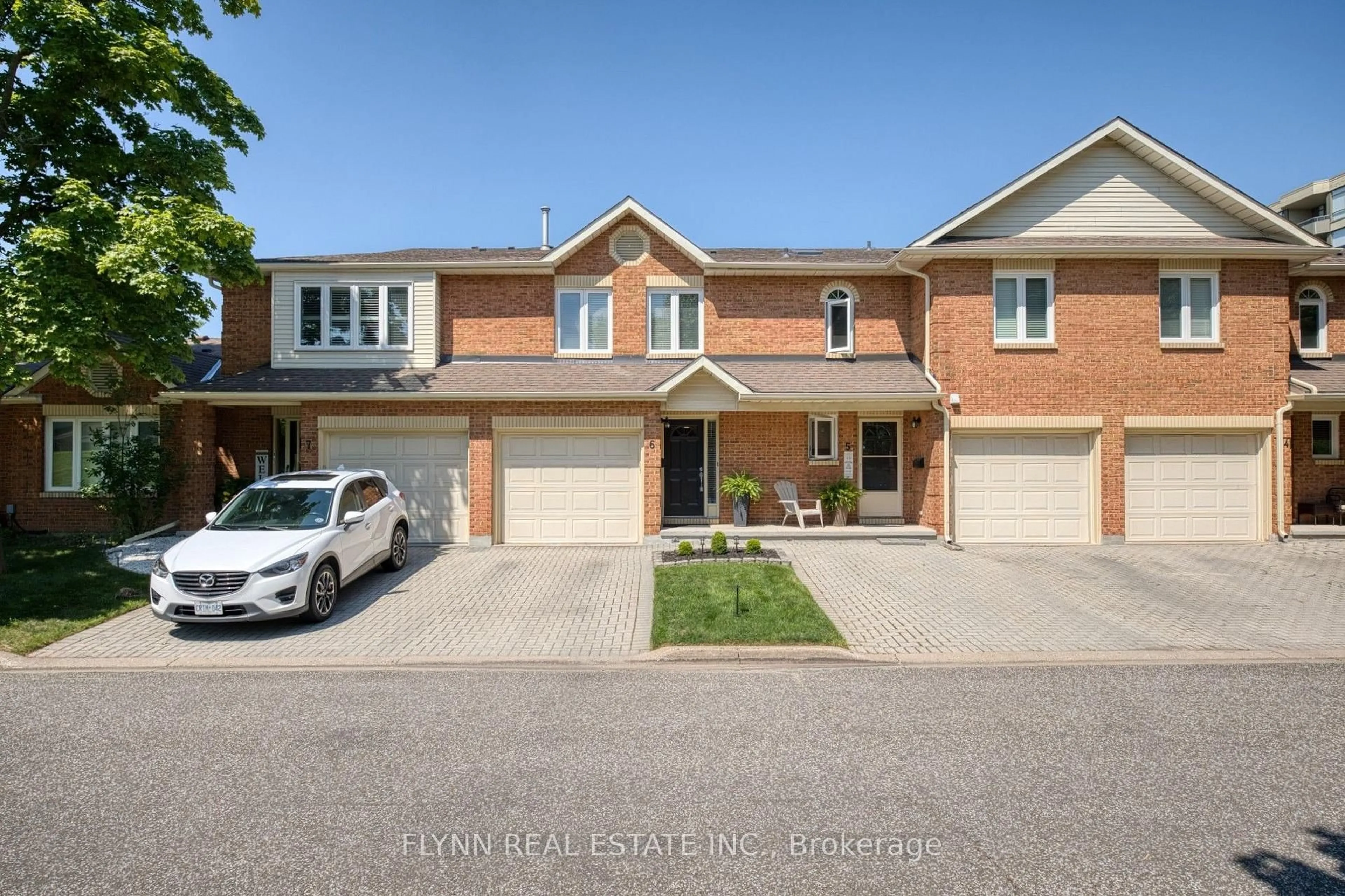 Home with brick exterior material, street for 5150 Dorchester Rd #6, Niagara Falls Ontario L2E 7H2
