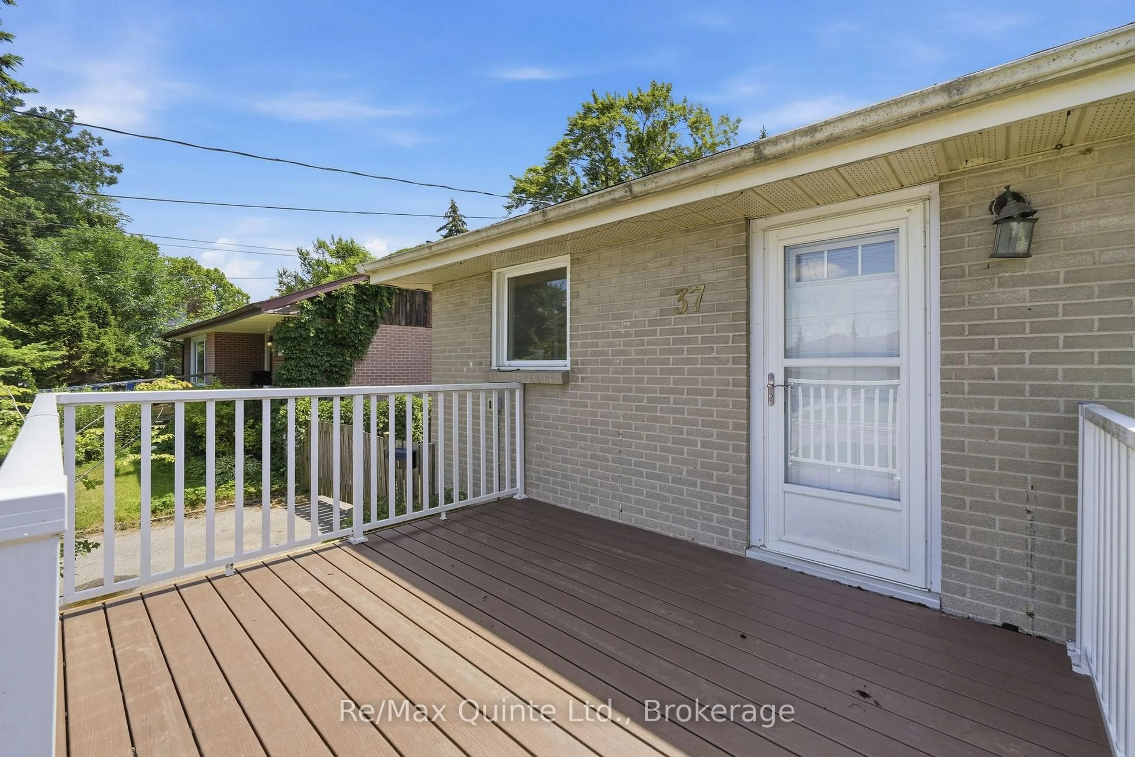 Unknown for 37 Northwood Cres, Belleville Ontario K8N 1X6