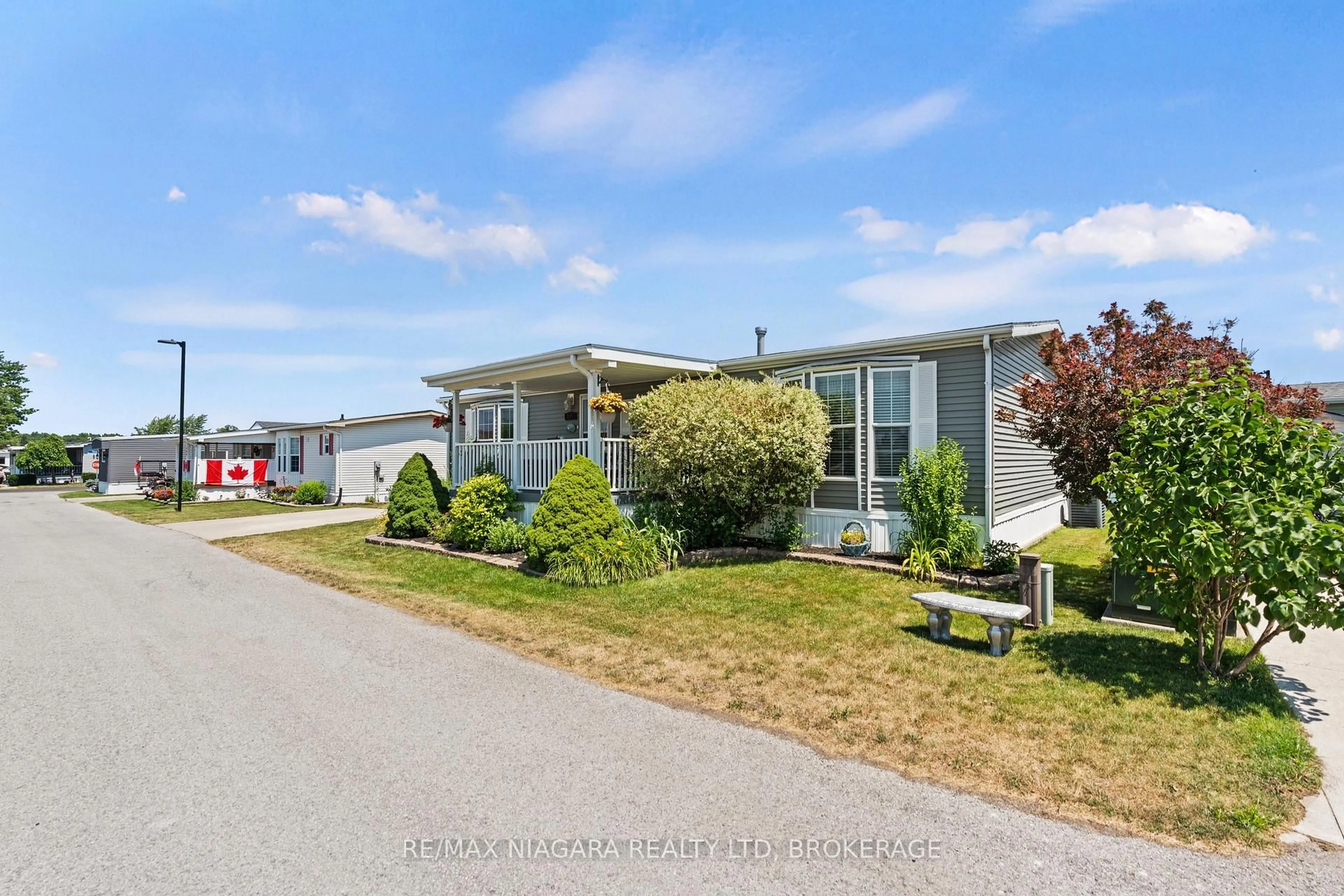 Home with vinyl exterior material, street for 3033 Townline Rd #195, Fort Erie Ontario L0S 1S1