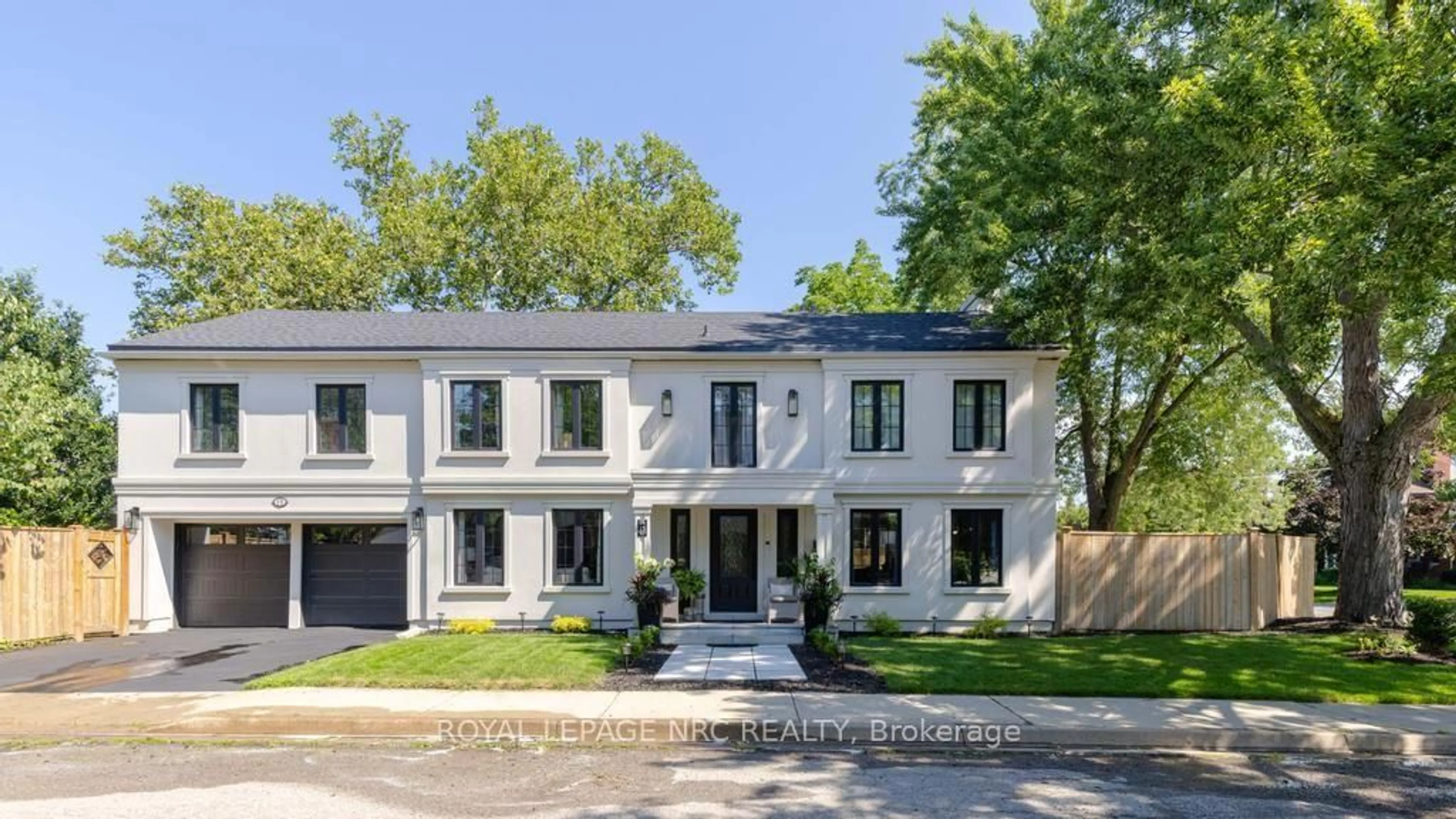 Home with brick exterior material, street for 15 Wychwood Rd, St. Catharines Ontario L2R 3S1