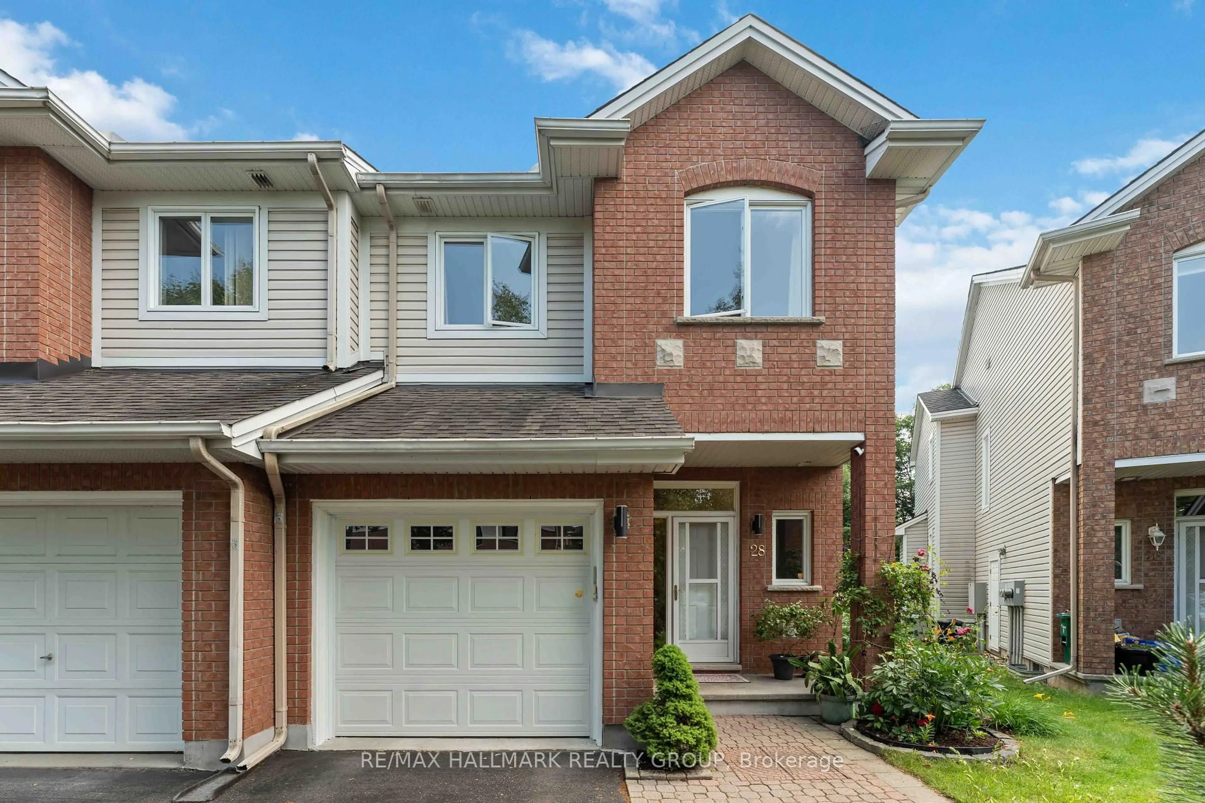 Home with brick exterior material, street for 28 Sonata Pl, Ottawa Ontario K1G 6H2
