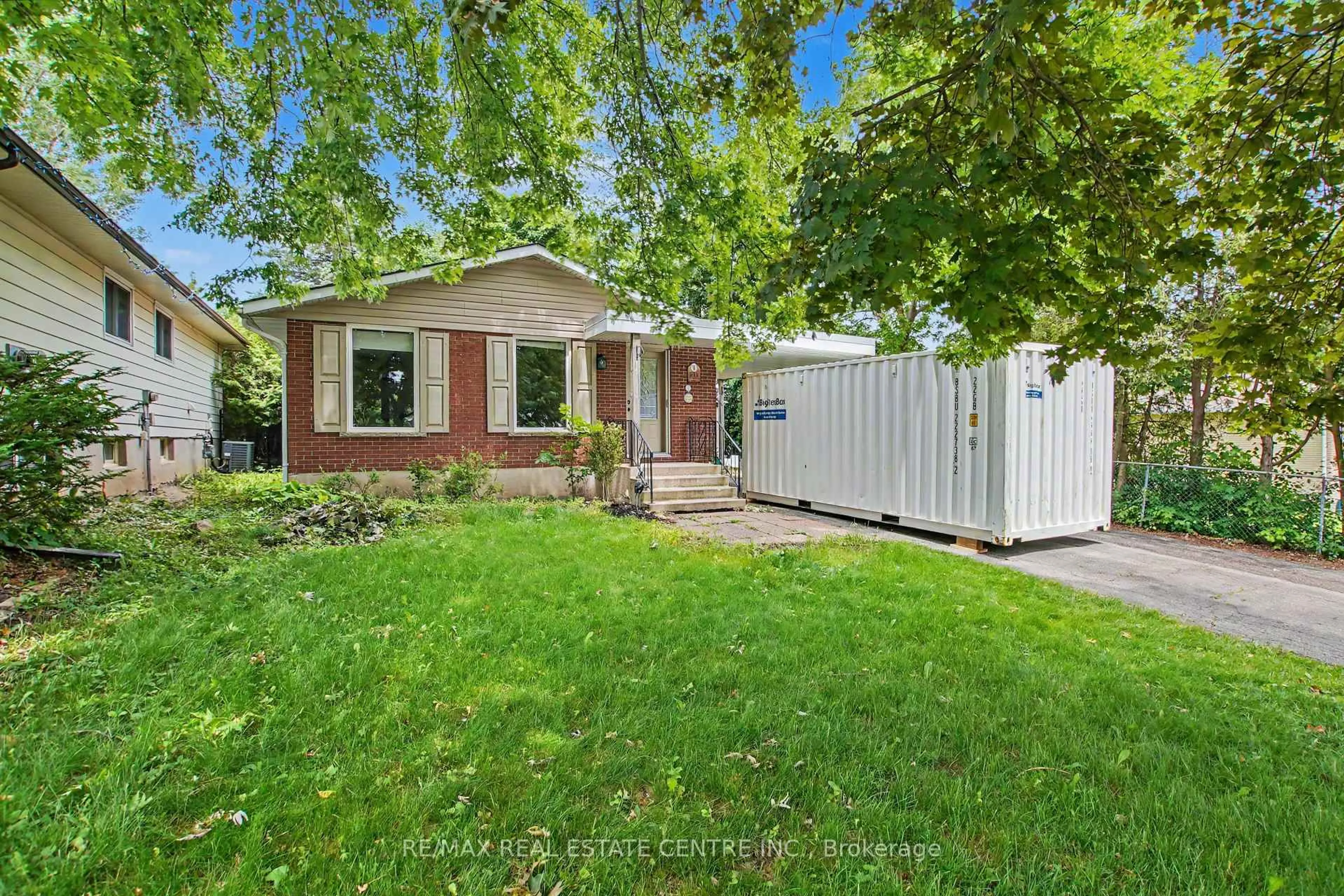 Unknown for 514 Havelock Dr, Waterloo Ontario N2L 4N7