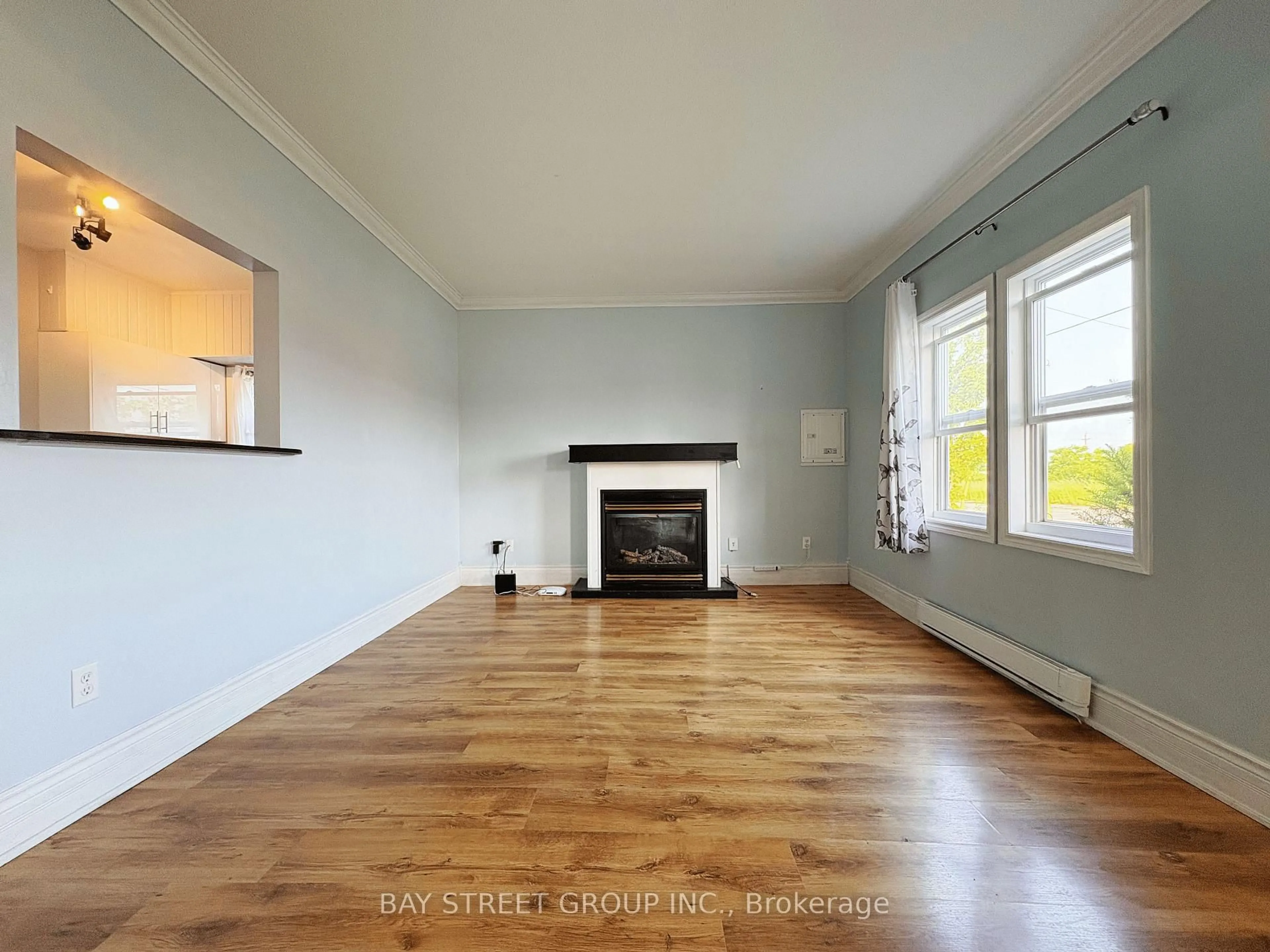 A pic of a room for 70 Courtwright St, Fort Erie Ontario L2A 2R7