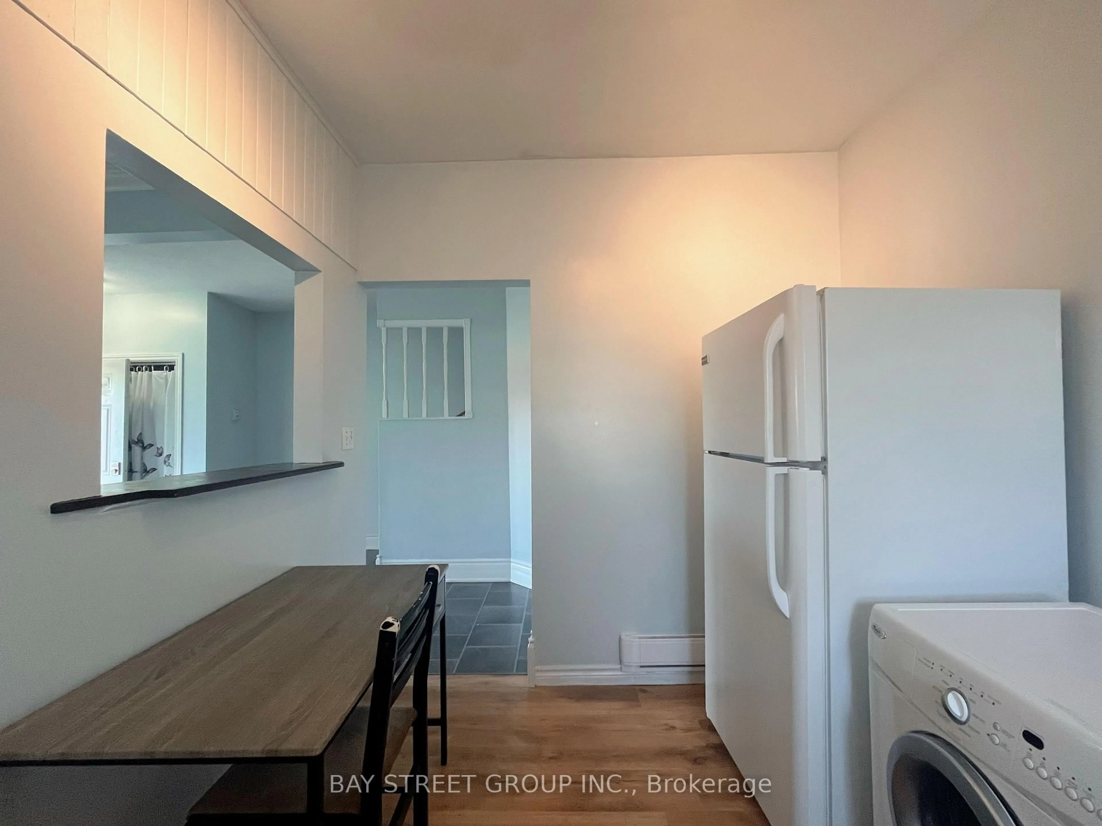 A pic of a room for 70 Courtwright St, Fort Erie Ontario L2A 2R7