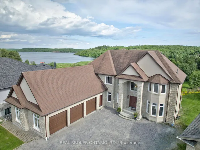 149 Merrygale Dr, Greater Sudbury 3
