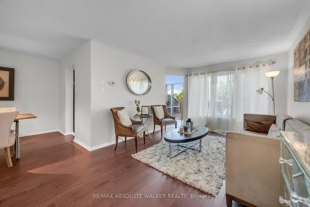 1104 Candlewood St, Ottawa 5
