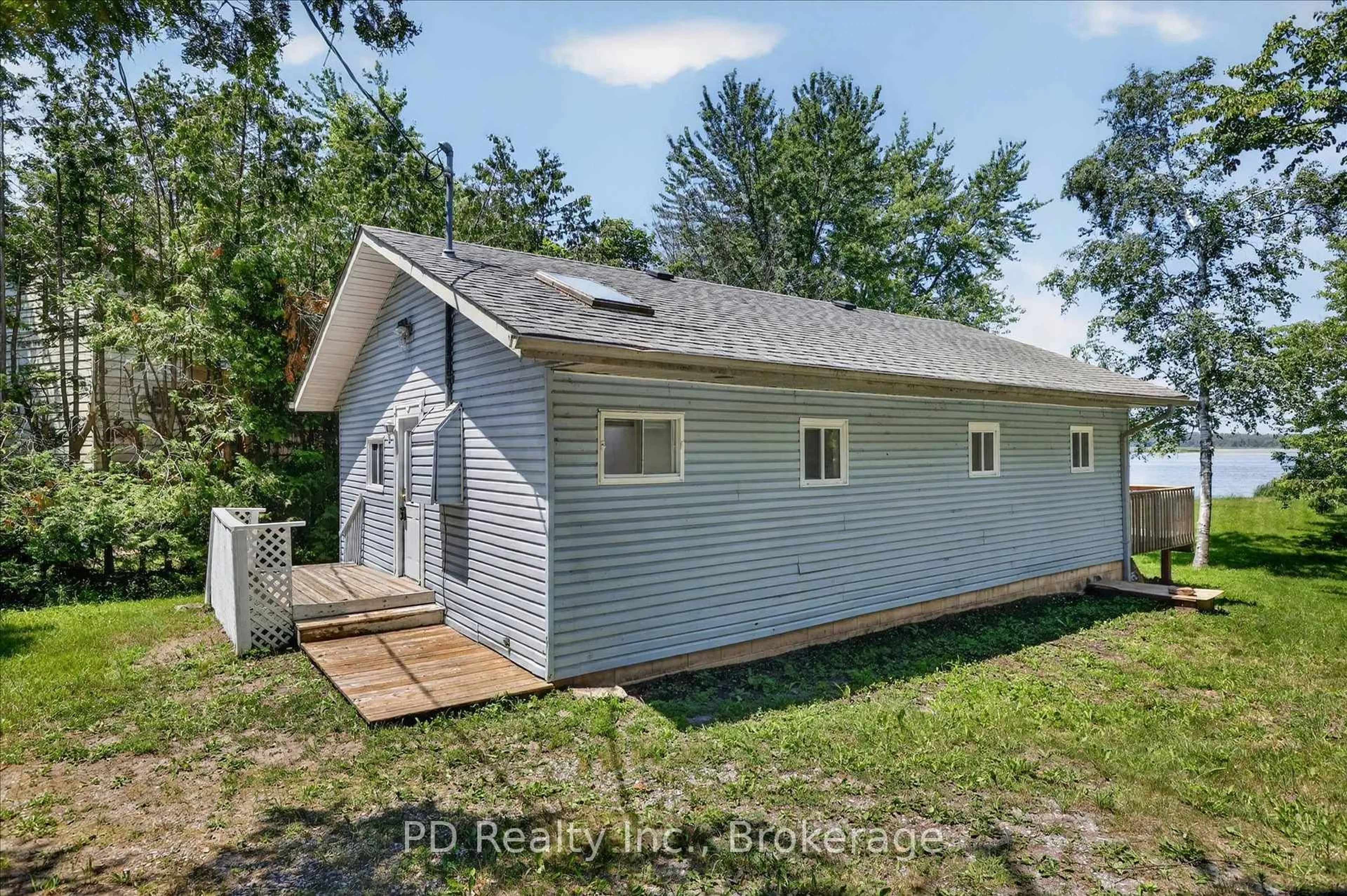 Shed for 35 Westview Dr, Kawartha Lakes Ontario K0L 2W0