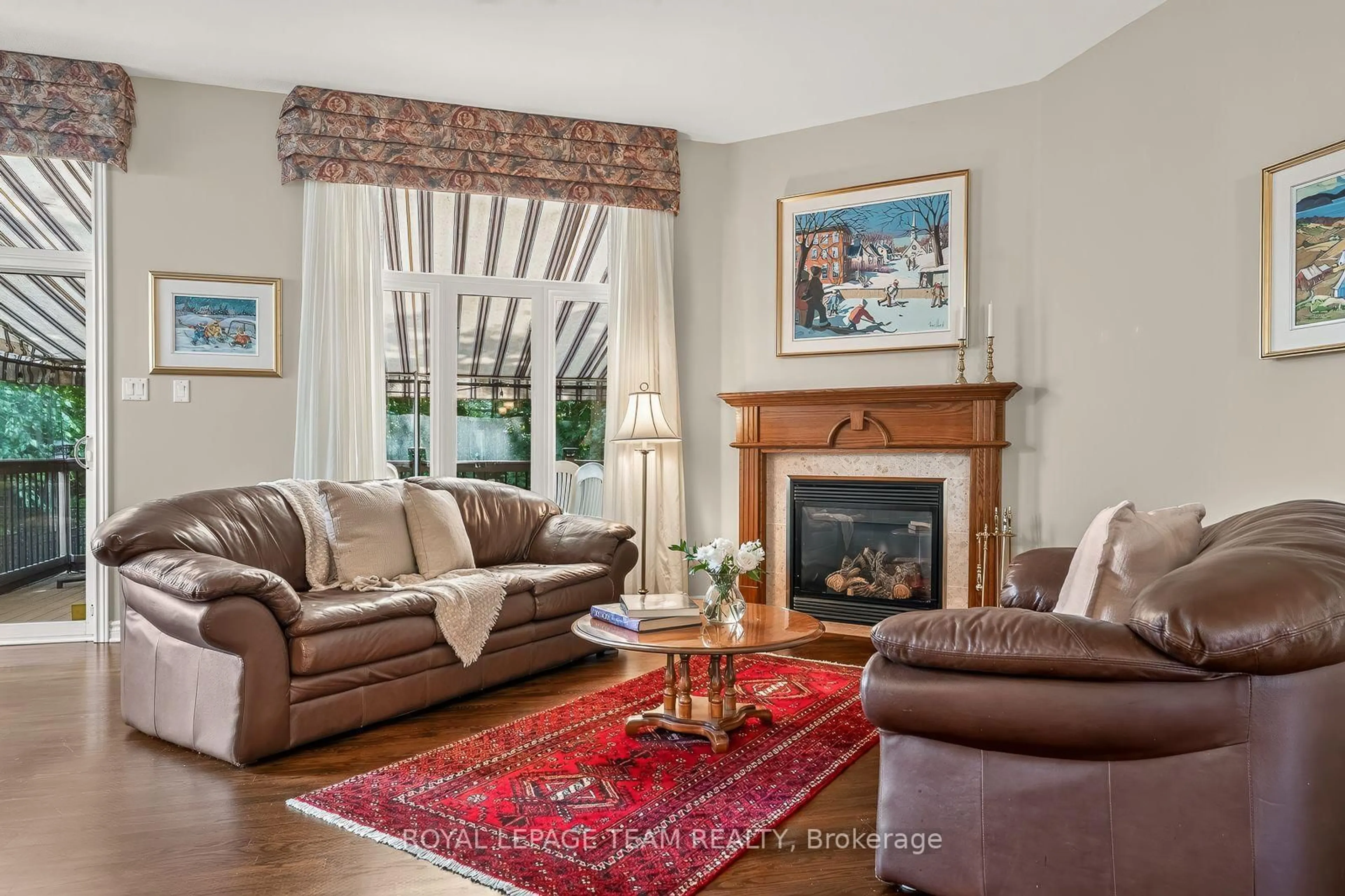 Living room with furniture, unknown for 102 Golflinks Dr, Ottawa Ontario K2J 5L3