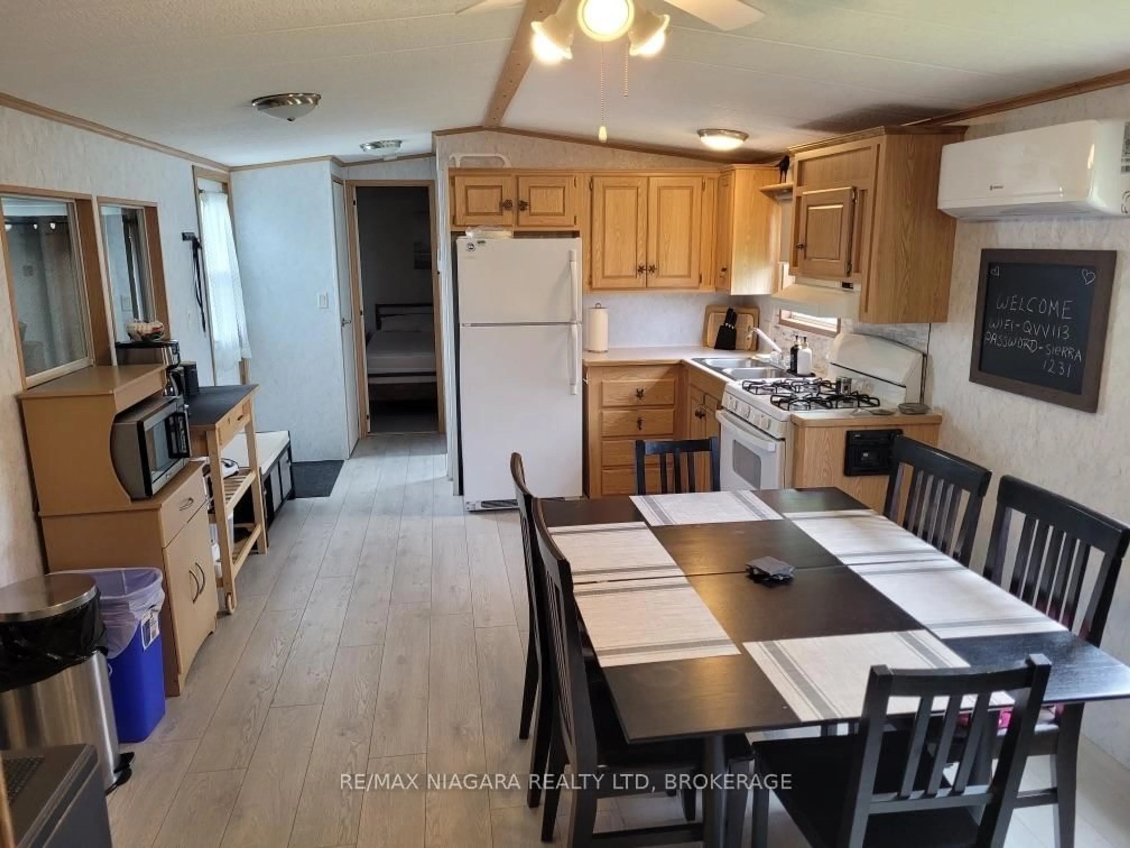 Open concept kitchen, unknown for 113 Quarry View Village, Port Colborne Ontario L0S 1R0