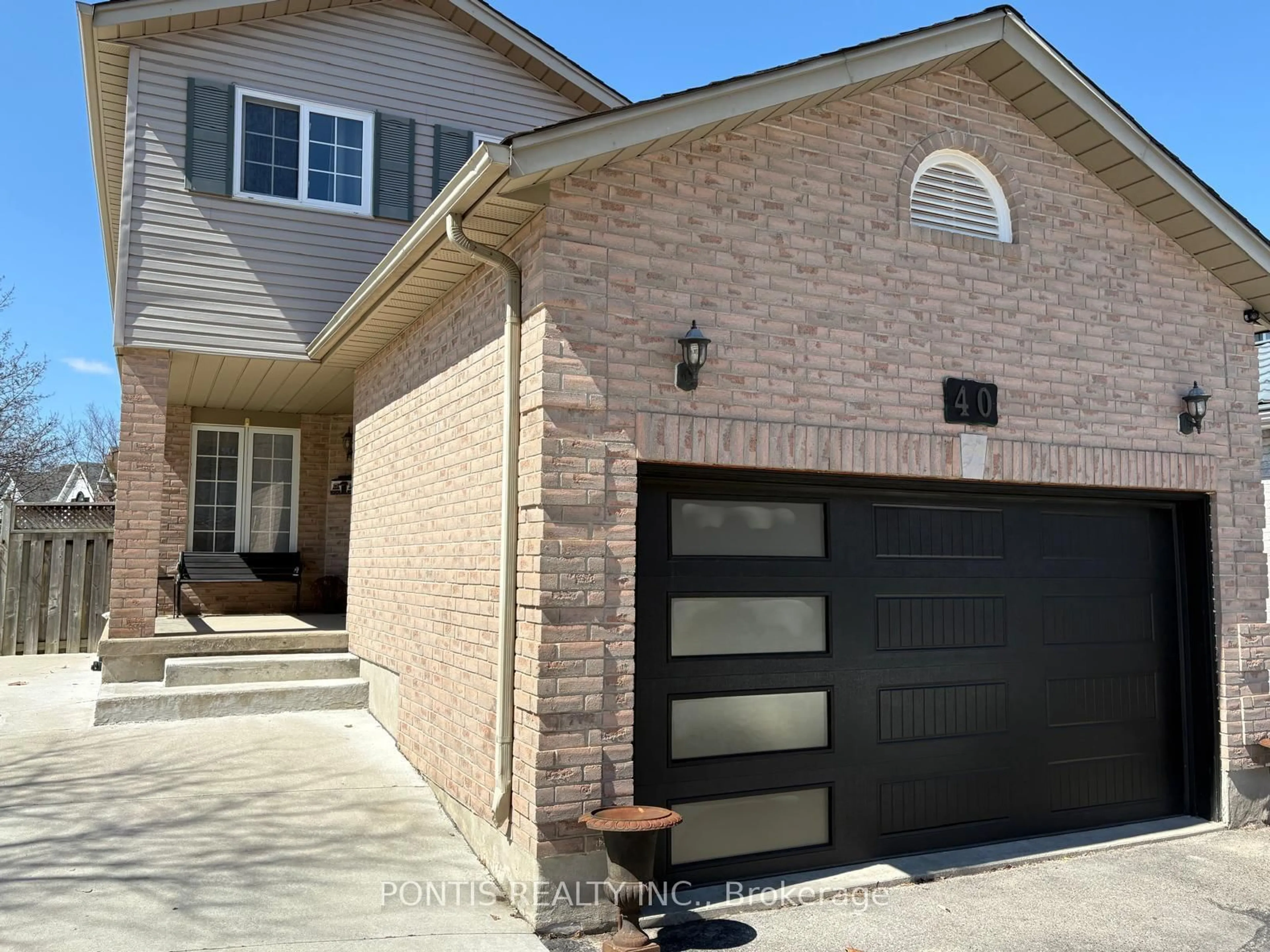 Home with brick exterior material, street for 40 Alderson Dr, Cambridge Ontario N3C 4C5