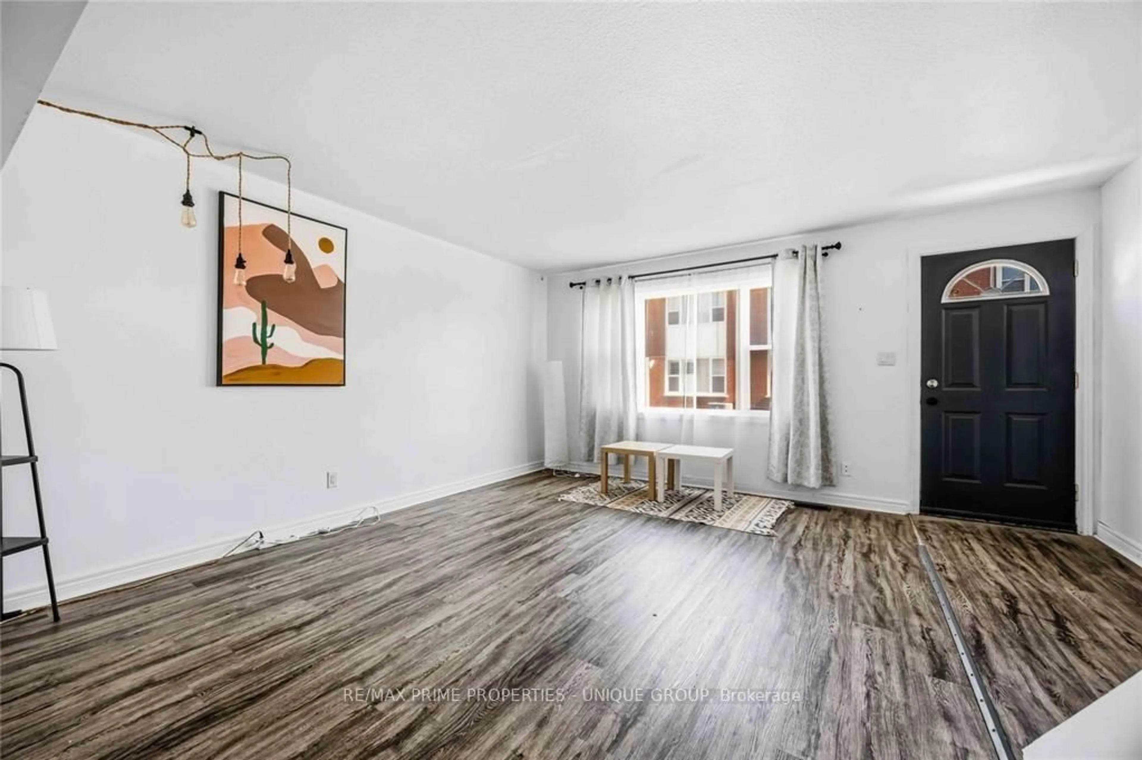 Unknown for 205 Fane St #2B, St. Clair Ontario N0N 1G0