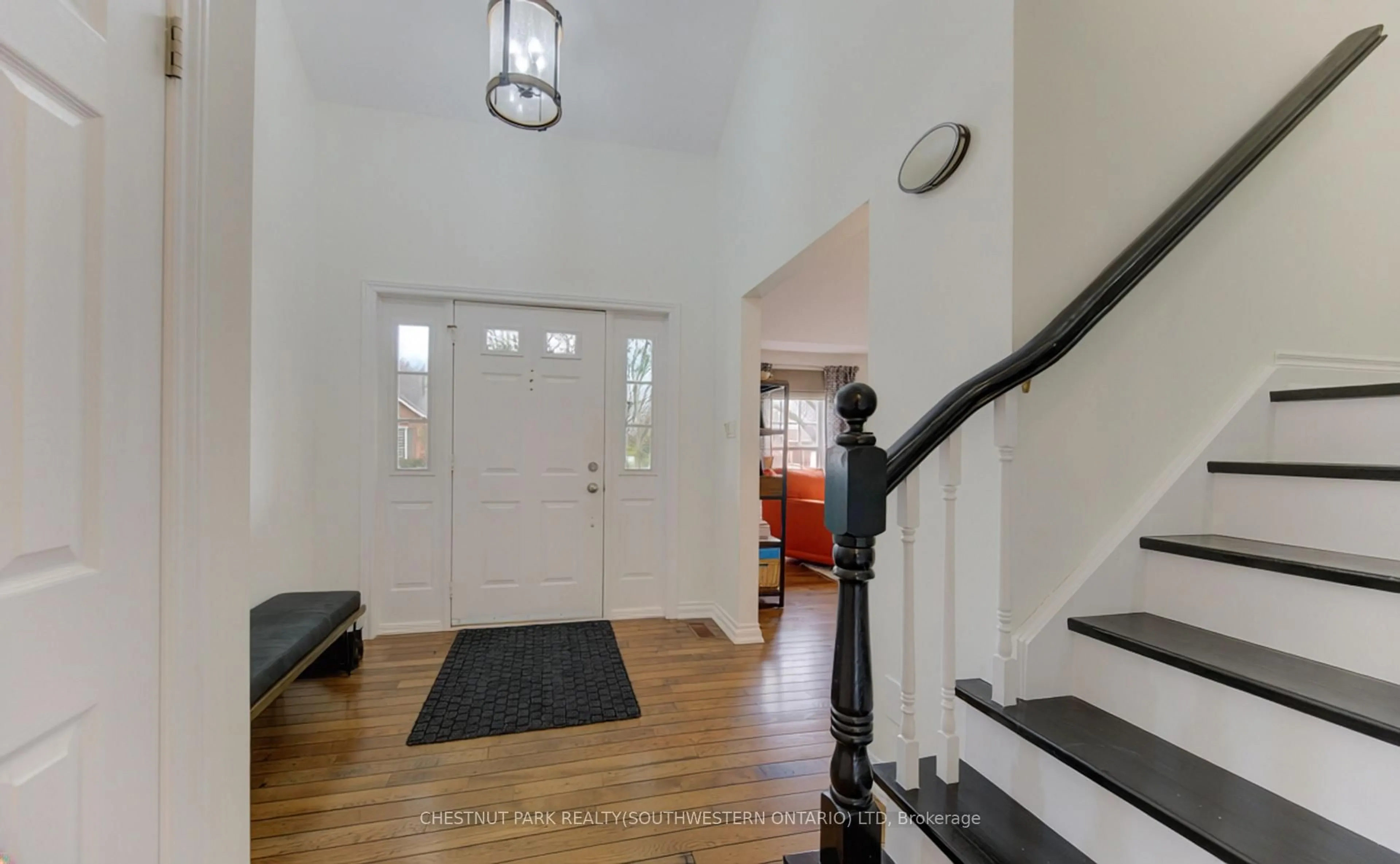 Indoor entryway for 306 Roxton Dr #9, Waterloo Ontario N2T 1R6